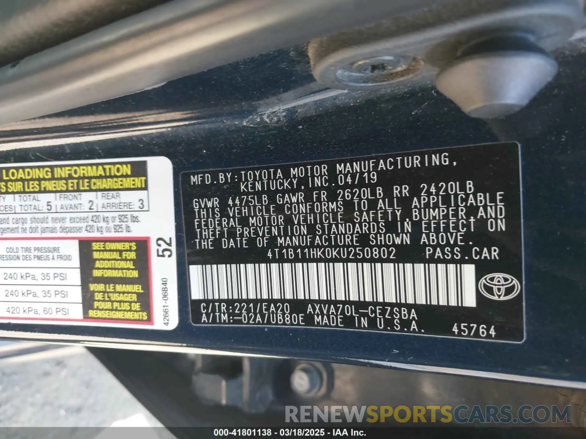 8 Photograph of a damaged car 4T1B11HK0KU250802 TOYOTA CAMRY 2019