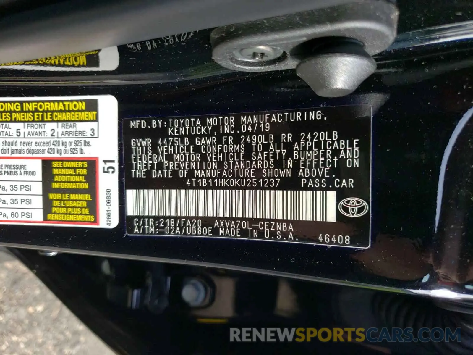 10 Photograph of a damaged car 4T1B11HK0KU251237 TOYOTA CAMRY 2019
