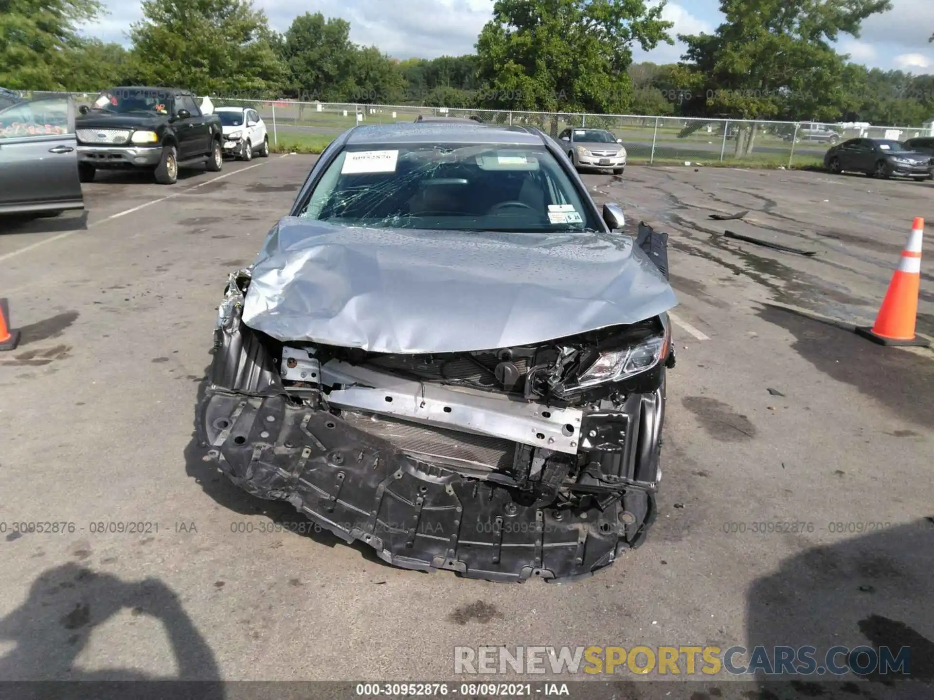 6 Photograph of a damaged car 4T1B11HK0KU252565 TOYOTA CAMRY 2019