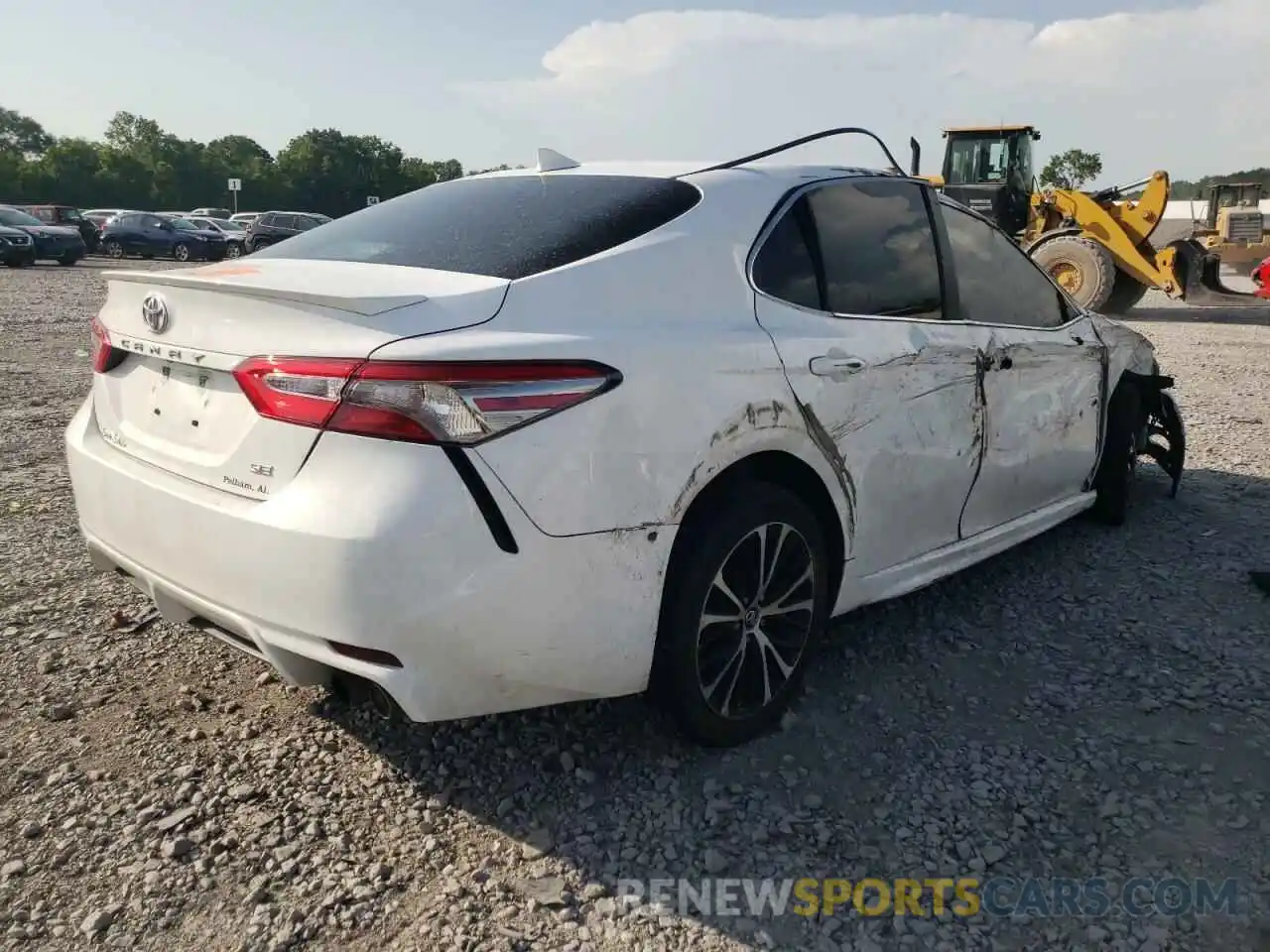 4 Photograph of a damaged car 4T1B11HK0KU255627 TOYOTA CAMRY 2019