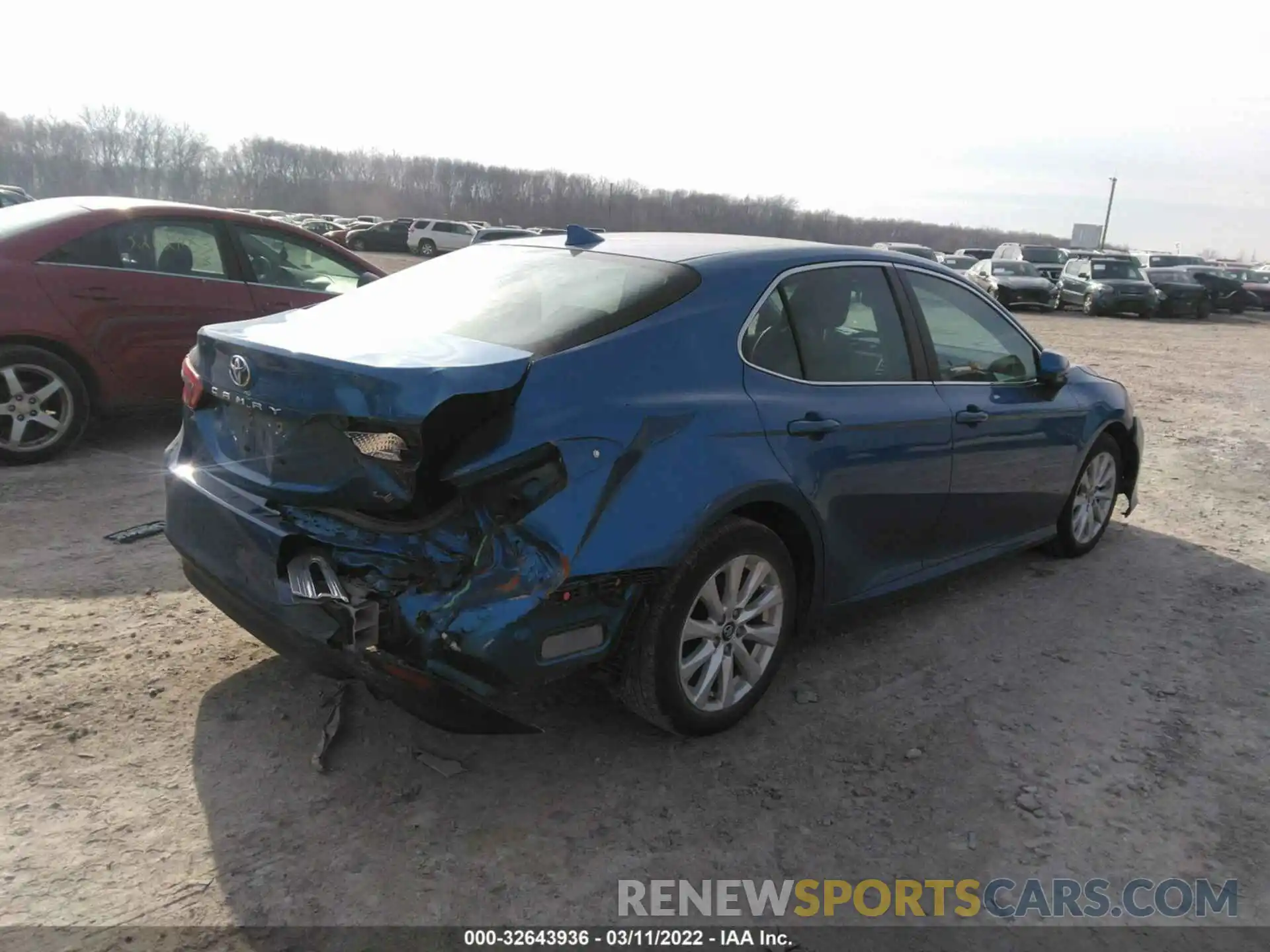 4 Photograph of a damaged car 4T1B11HK0KU255871 TOYOTA CAMRY 2019