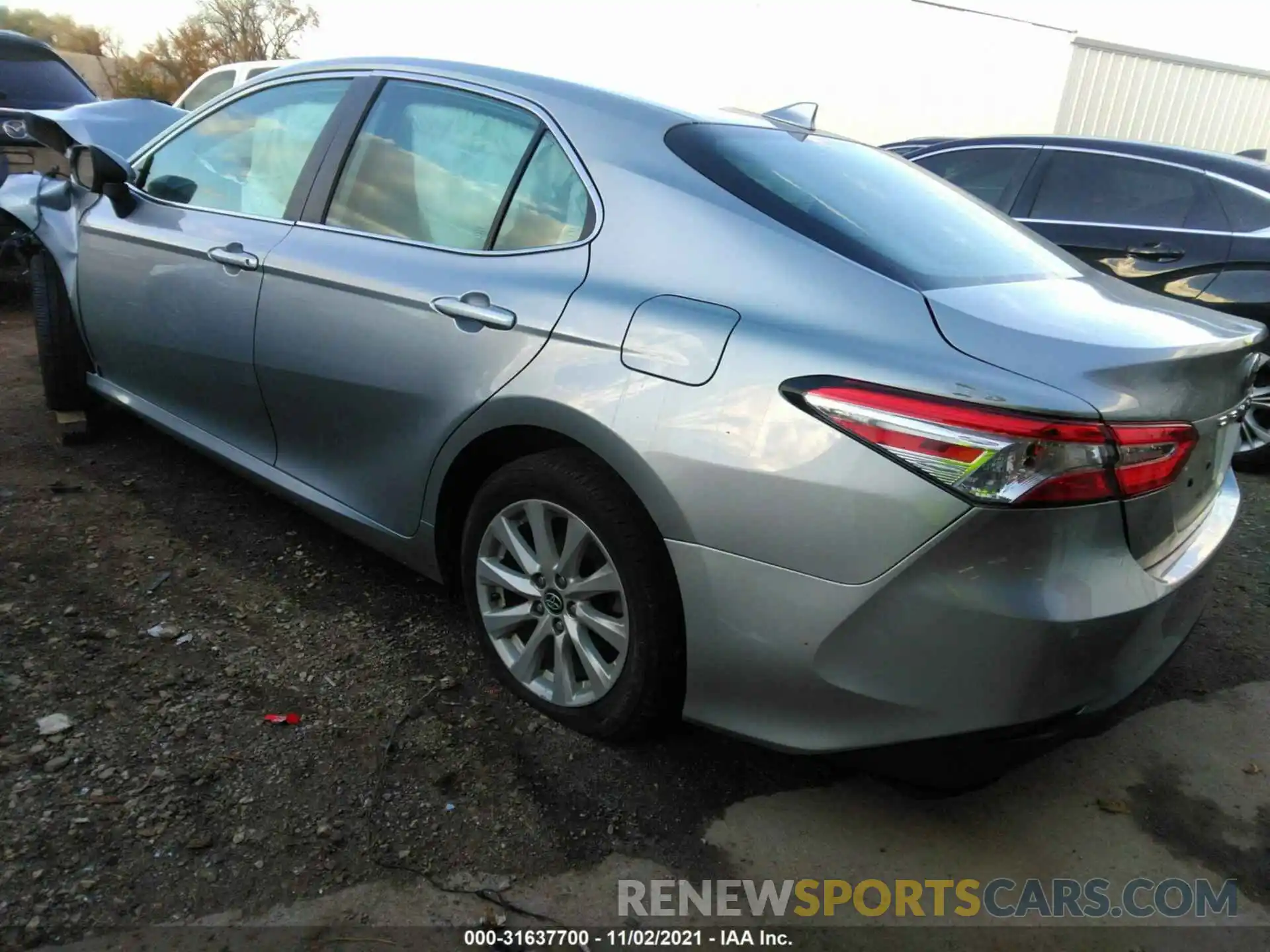 3 Photograph of a damaged car 4T1B11HK0KU256163 TOYOTA CAMRY 2019