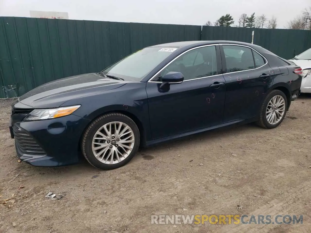 1 Photograph of a damaged car 4T1B11HK0KU256311 TOYOTA CAMRY 2019