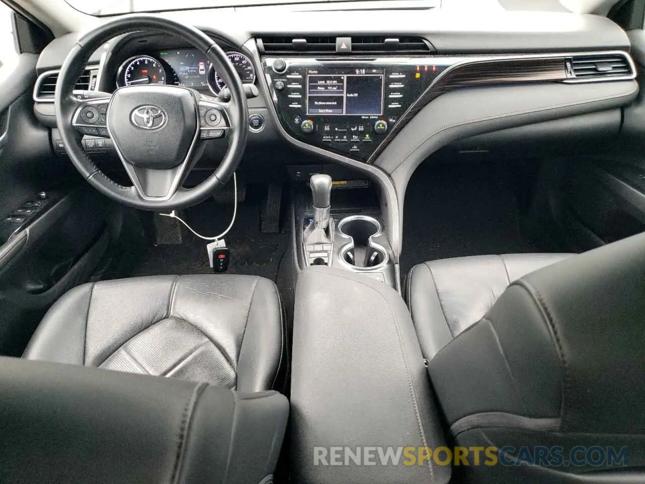 8 Photograph of a damaged car 4T1B11HK0KU256311 TOYOTA CAMRY 2019
