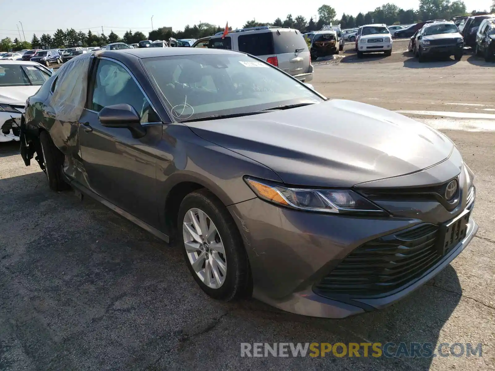 1 Photograph of a damaged car 4T1B11HK0KU257782 TOYOTA CAMRY 2019