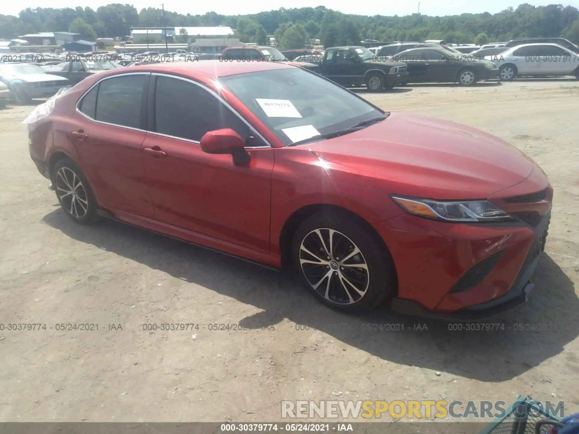 1 Photograph of a damaged car 4T1B11HK0KU258155 TOYOTA CAMRY 2019