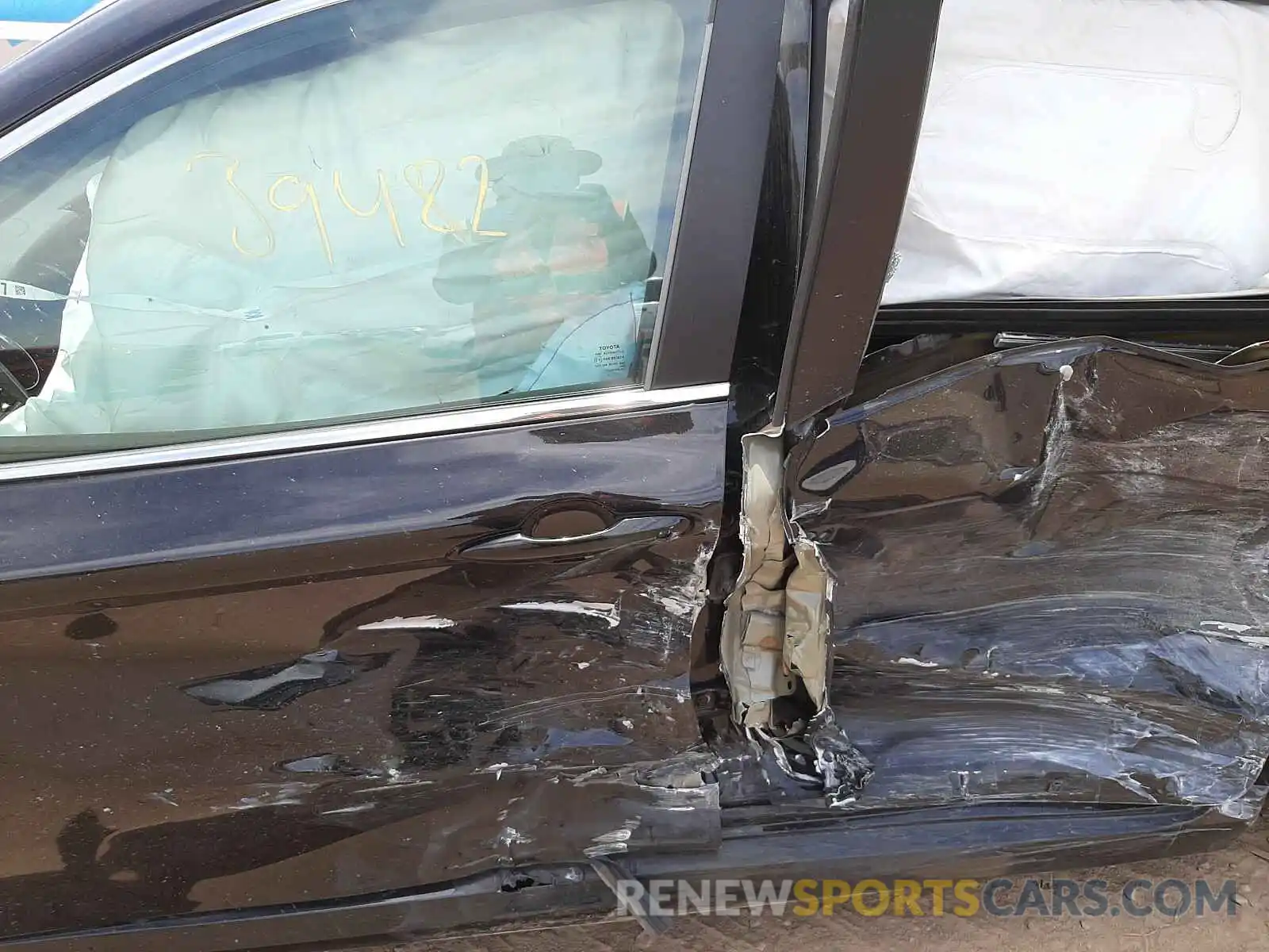 10 Photograph of a damaged car 4T1B11HK0KU258849 TOYOTA CAMRY 2019