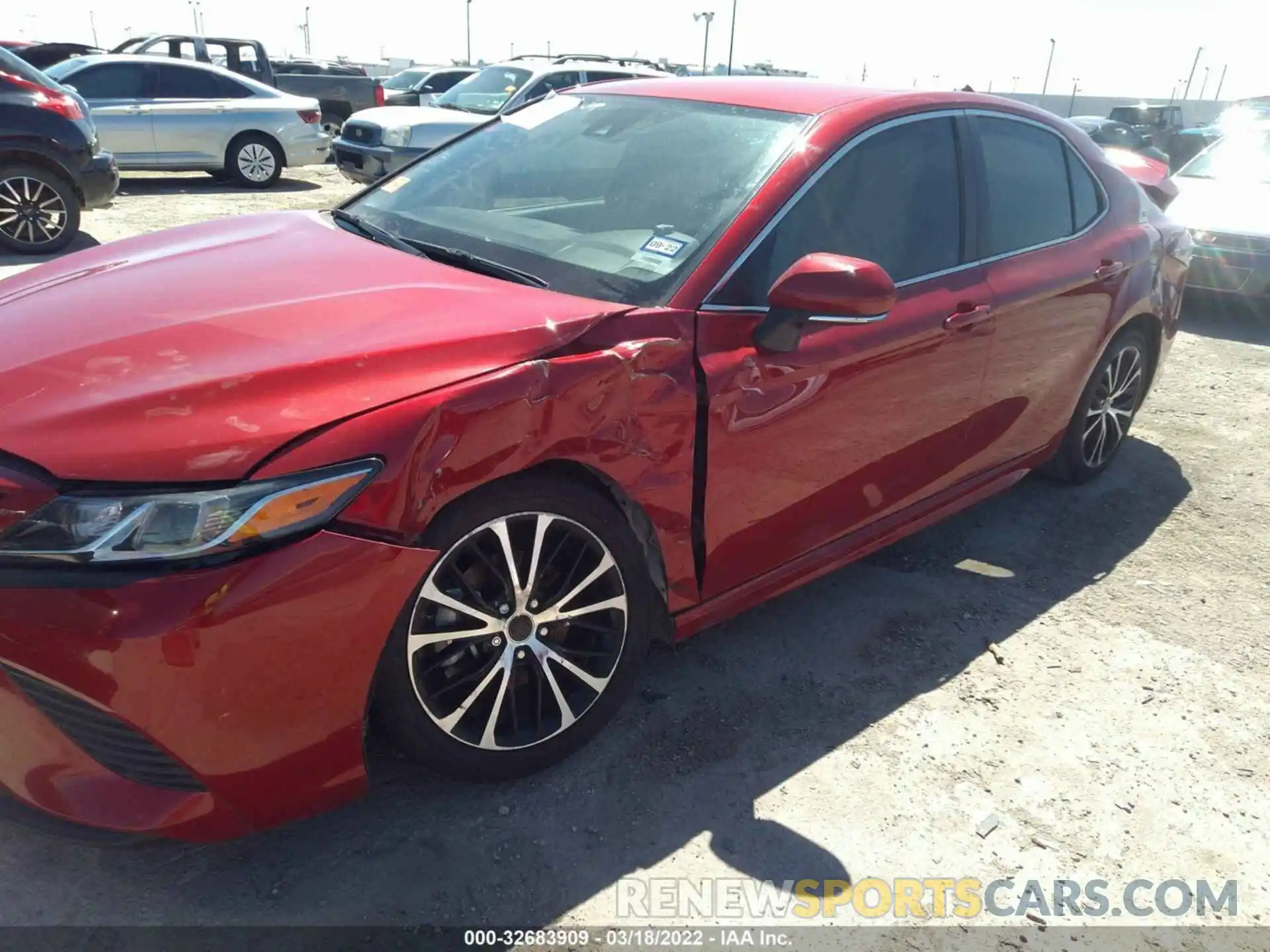 6 Photograph of a damaged car 4T1B11HK0KU259578 TOYOTA CAMRY 2019