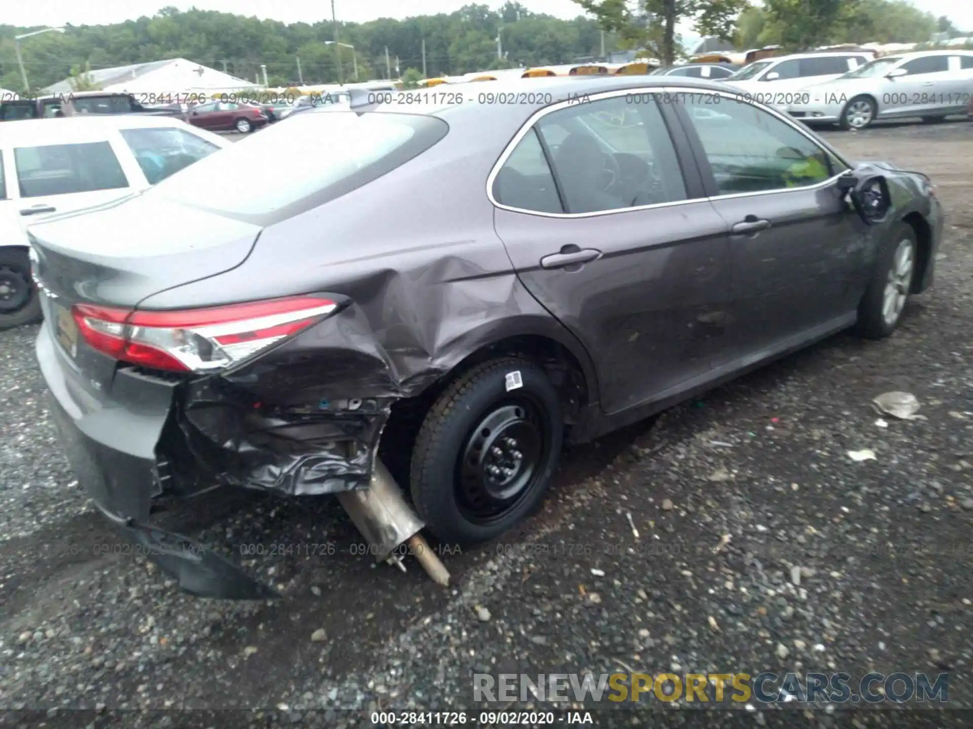 4 Photograph of a damaged car 4T1B11HK0KU260312 TOYOTA CAMRY 2019