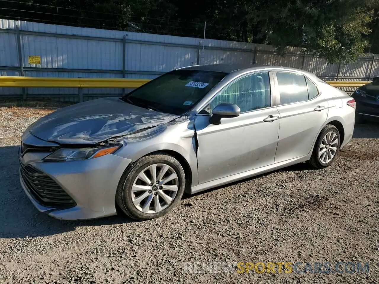 1 Photograph of a damaged car 4T1B11HK0KU260729 TOYOTA CAMRY 2019
