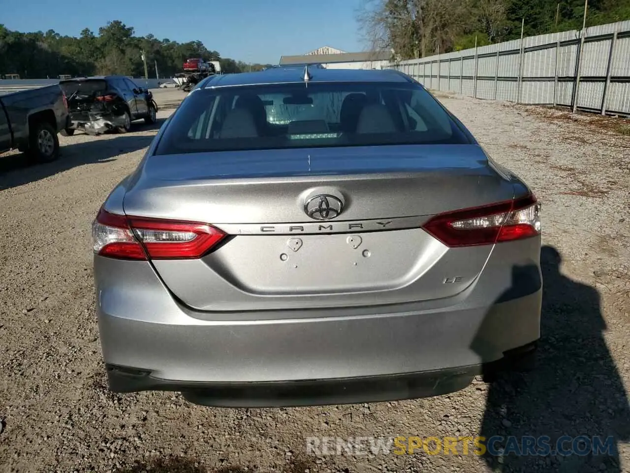 6 Photograph of a damaged car 4T1B11HK0KU260729 TOYOTA CAMRY 2019