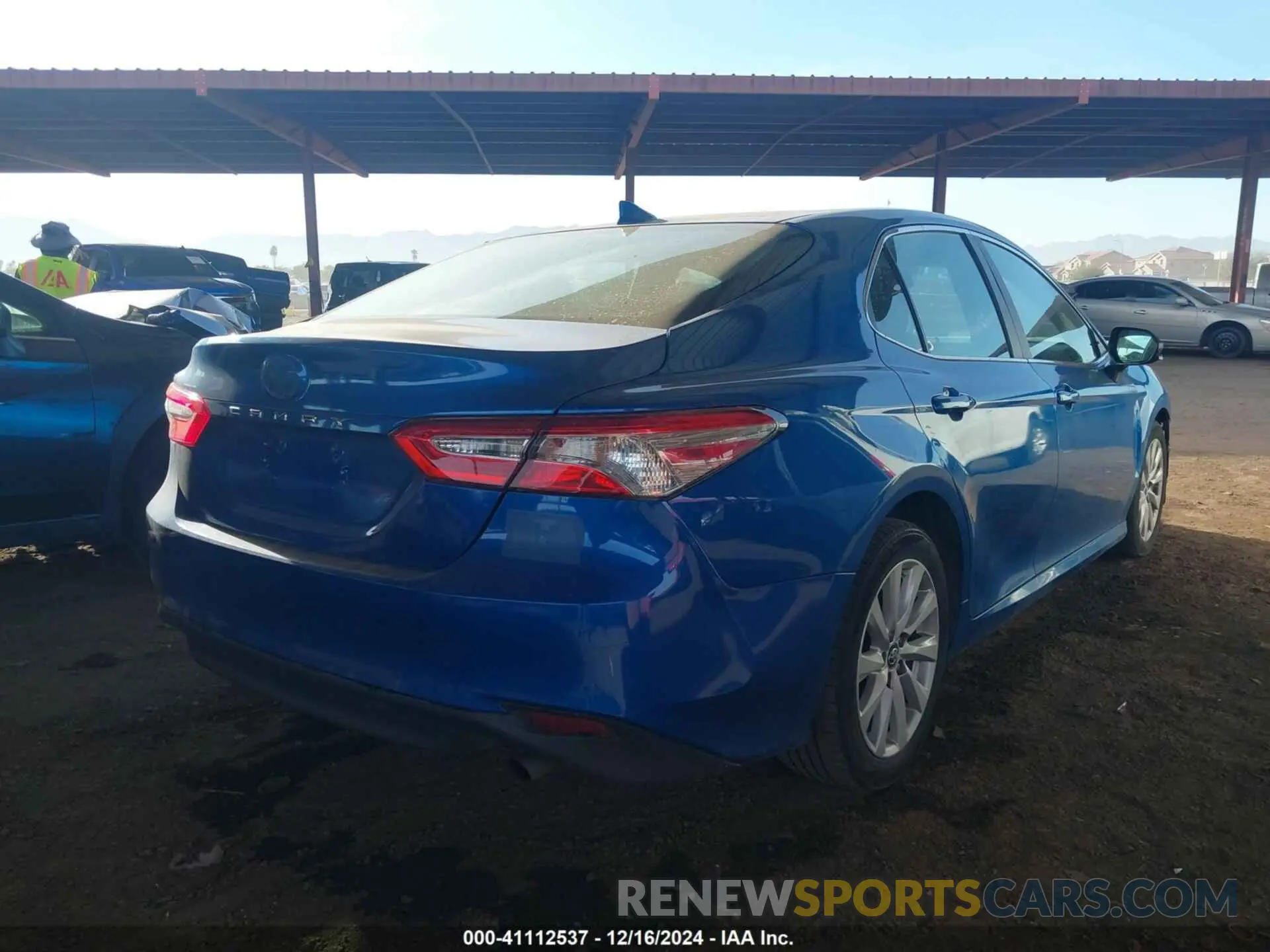 4 Photograph of a damaged car 4T1B11HK0KU264294 TOYOTA CAMRY 2019