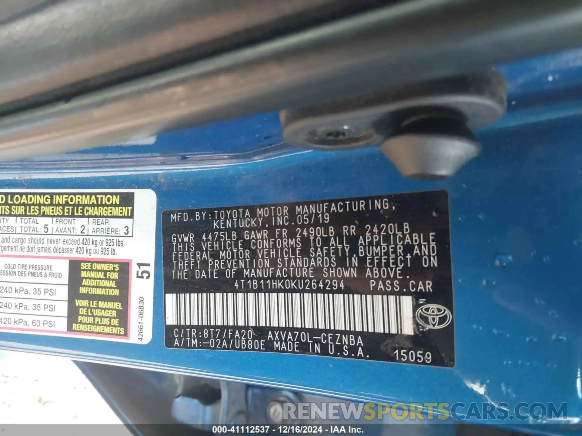 9 Photograph of a damaged car 4T1B11HK0KU264294 TOYOTA CAMRY 2019