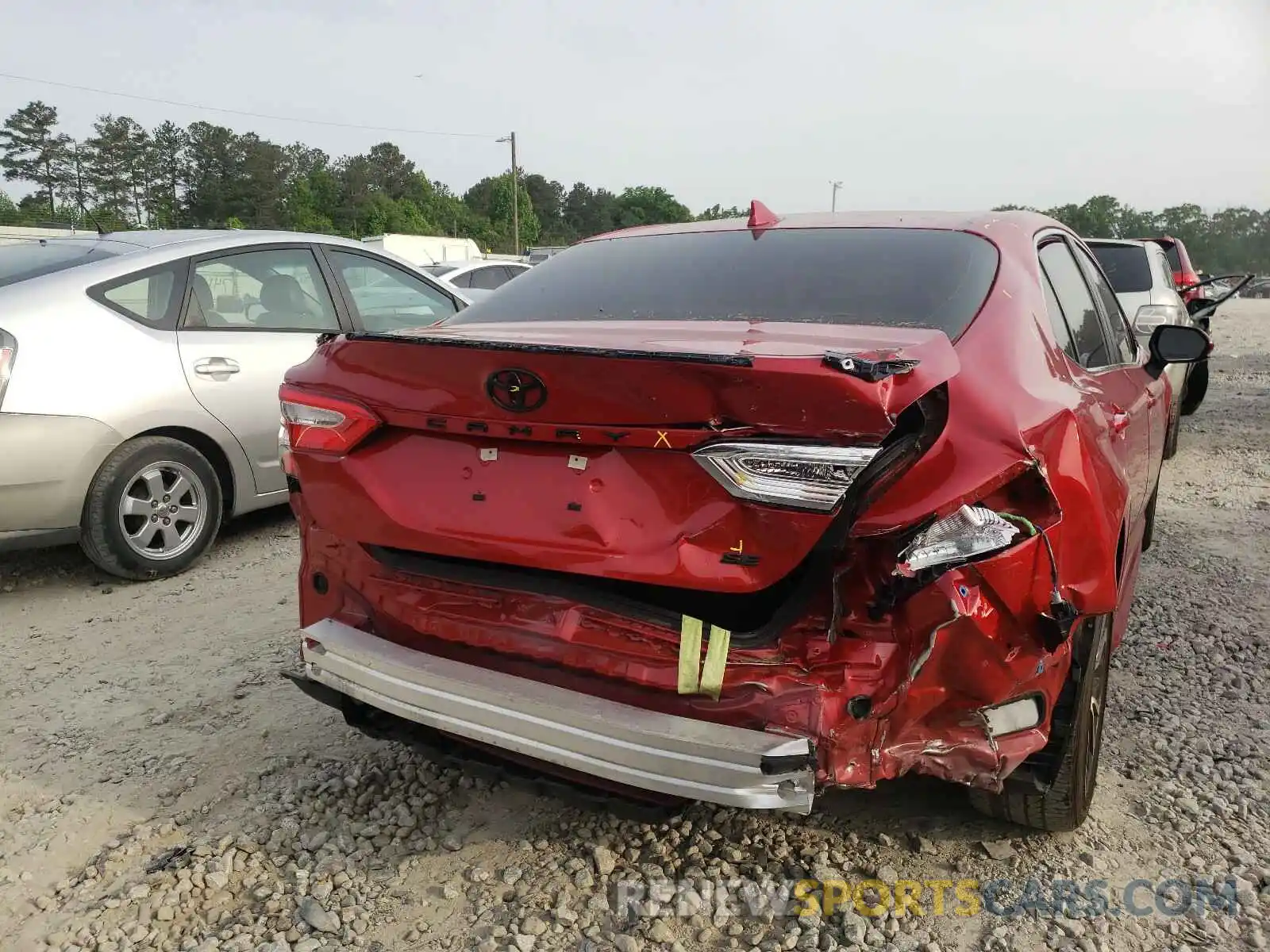 9 Photograph of a damaged car 4T1B11HK0KU265753 TOYOTA CAMRY 2019