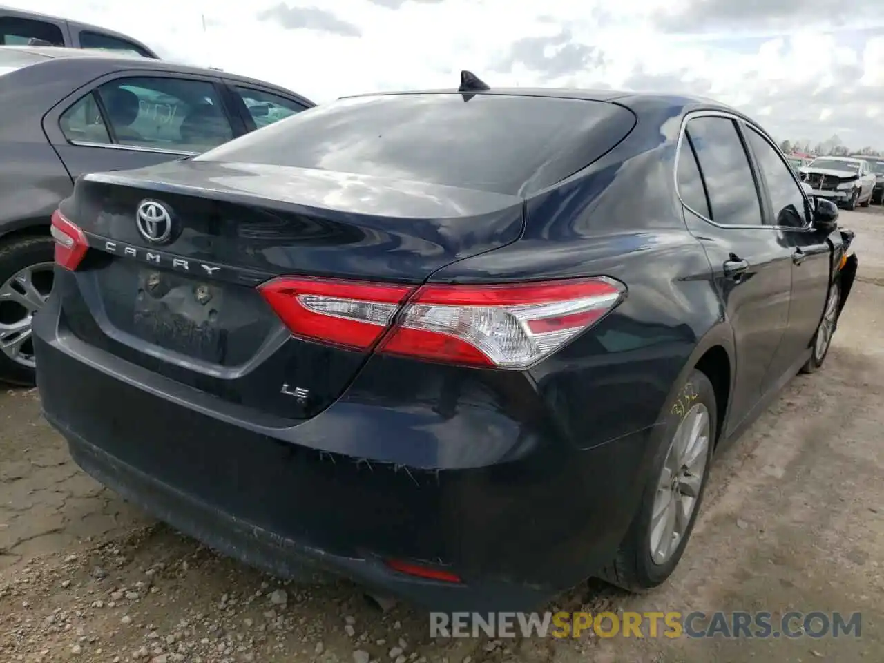 4 Photograph of a damaged car 4T1B11HK0KU268426 TOYOTA CAMRY 2019