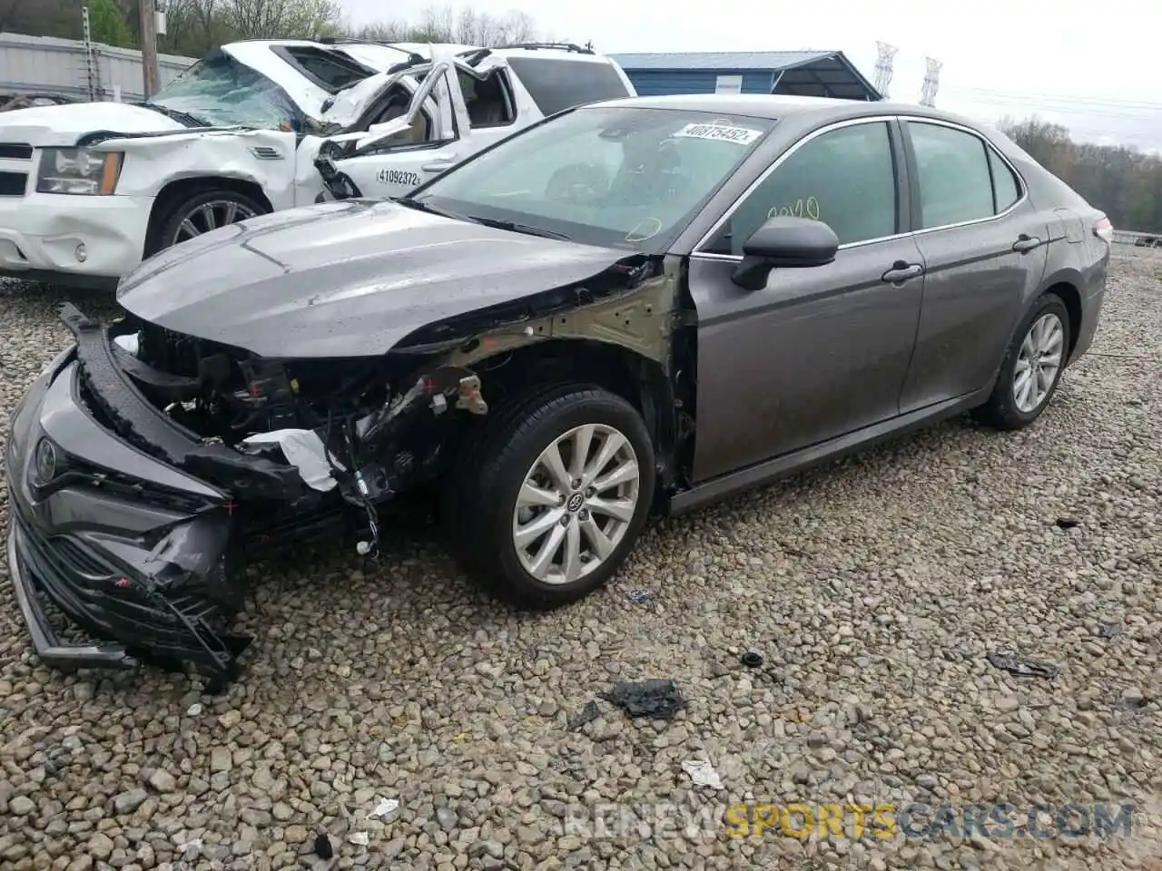 2 Photograph of a damaged car 4T1B11HK0KU268927 TOYOTA CAMRY 2019