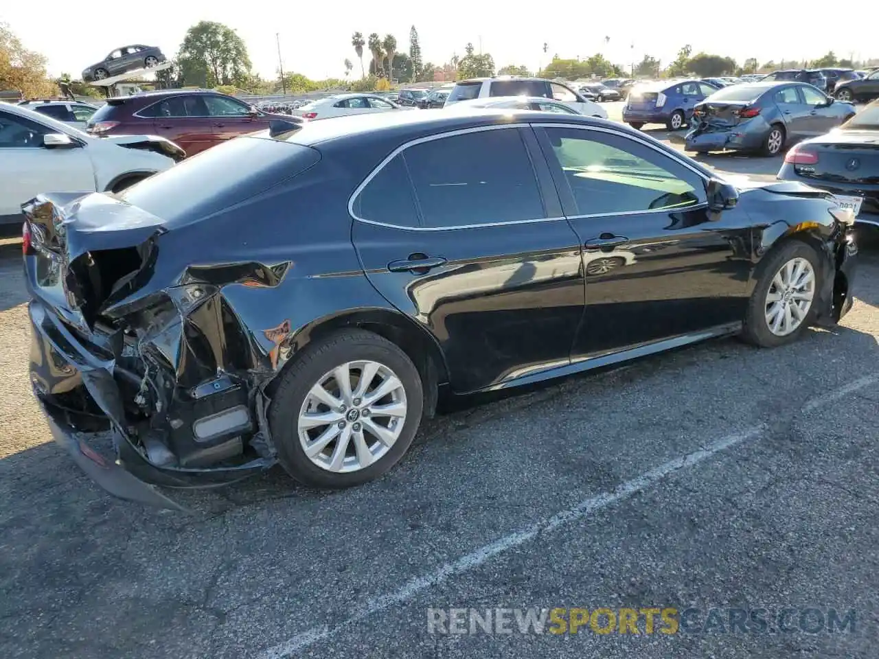 3 Photograph of a damaged car 4T1B11HK0KU270760 TOYOTA CAMRY 2019