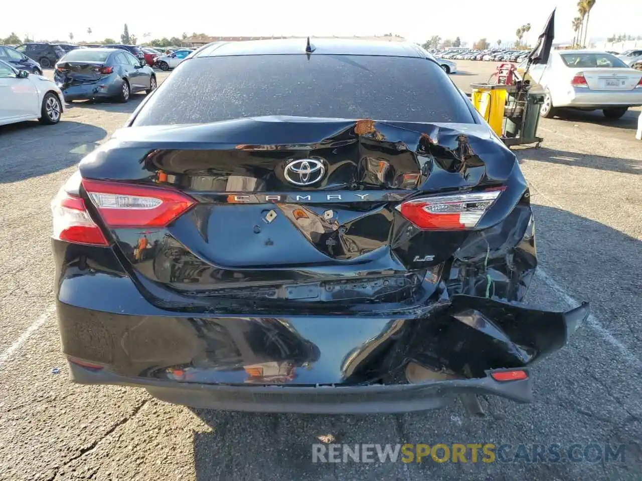 6 Photograph of a damaged car 4T1B11HK0KU270760 TOYOTA CAMRY 2019