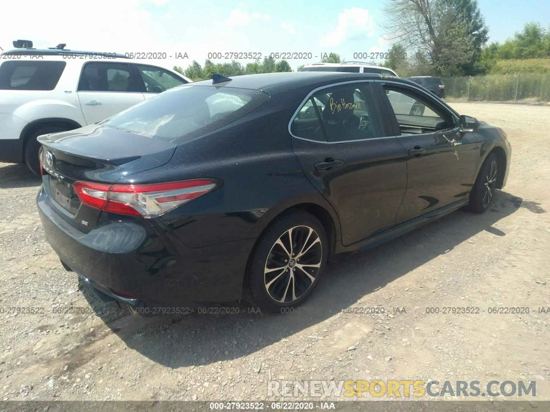 4 Photograph of a damaged car 4T1B11HK0KU271021 TOYOTA CAMRY 2019