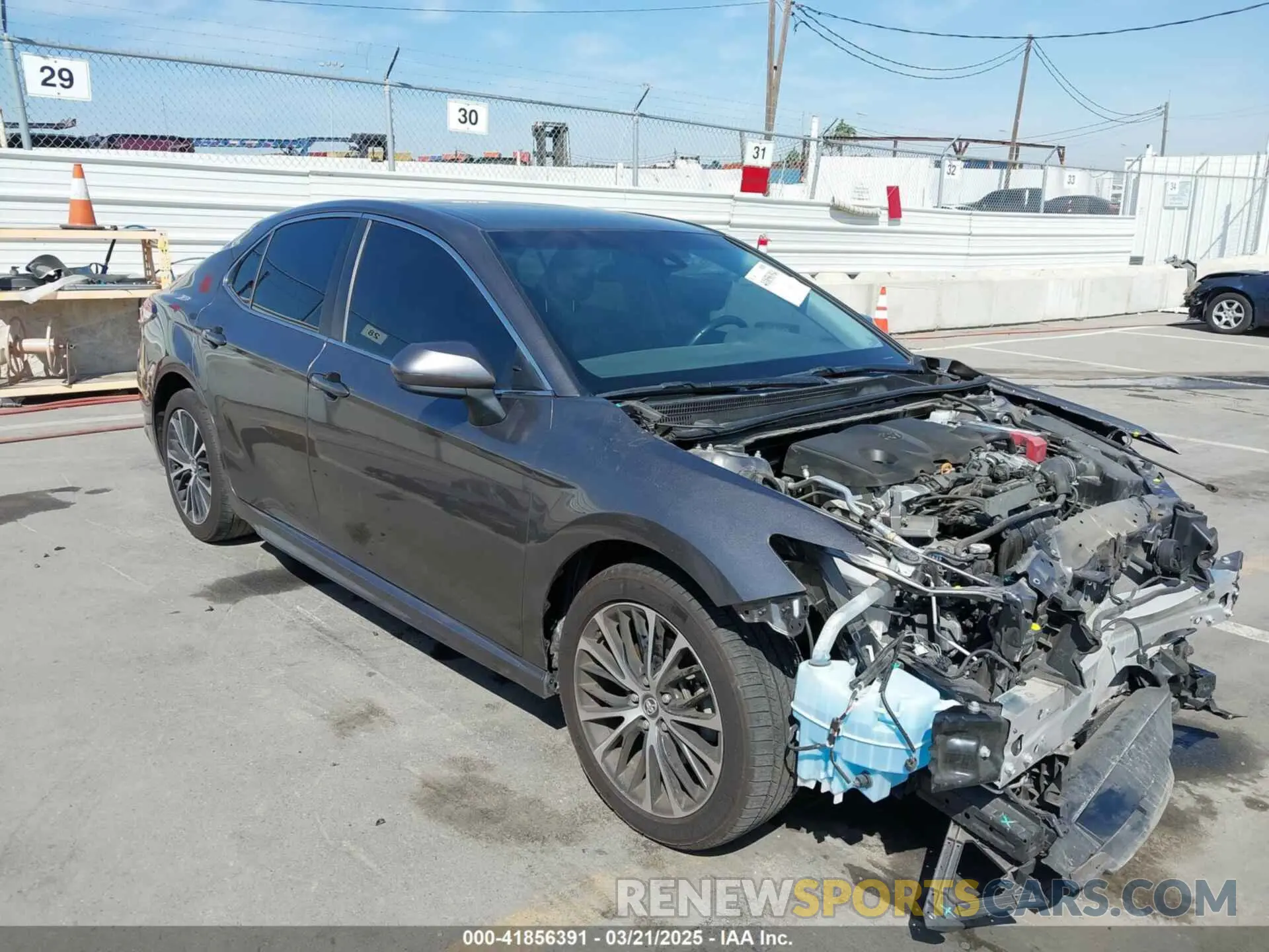 1 Photograph of a damaged car 4T1B11HK0KU271438 TOYOTA CAMRY 2019