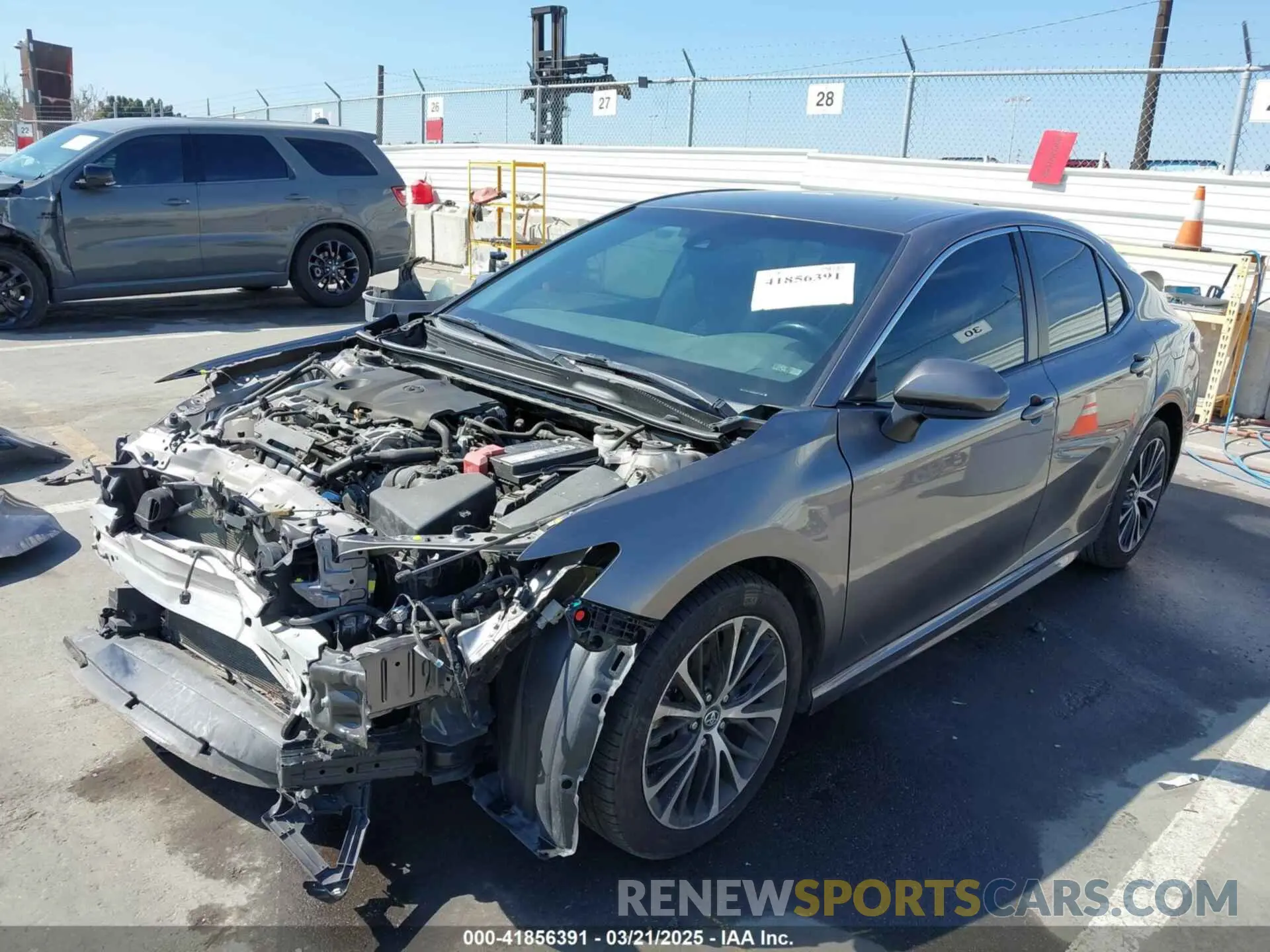 2 Photograph of a damaged car 4T1B11HK0KU271438 TOYOTA CAMRY 2019