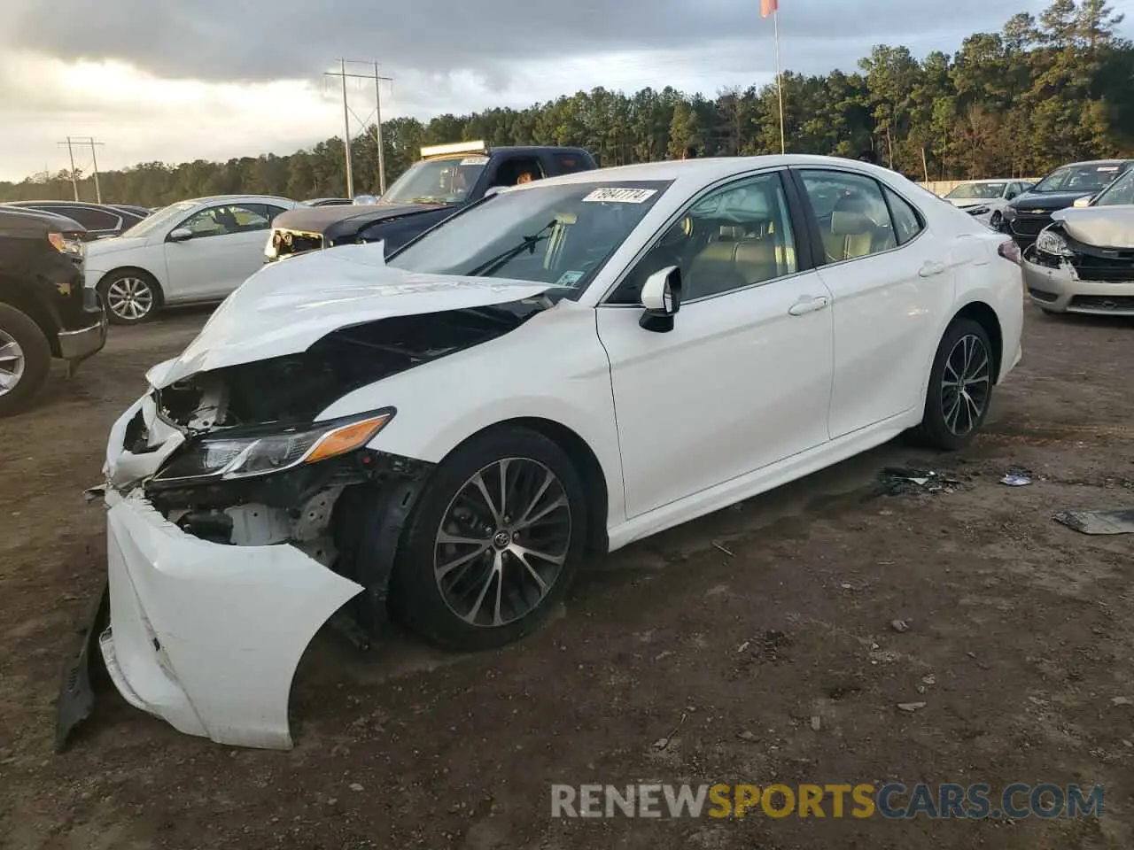 1 Photograph of a damaged car 4T1B11HK0KU272749 TOYOTA CAMRY 2019