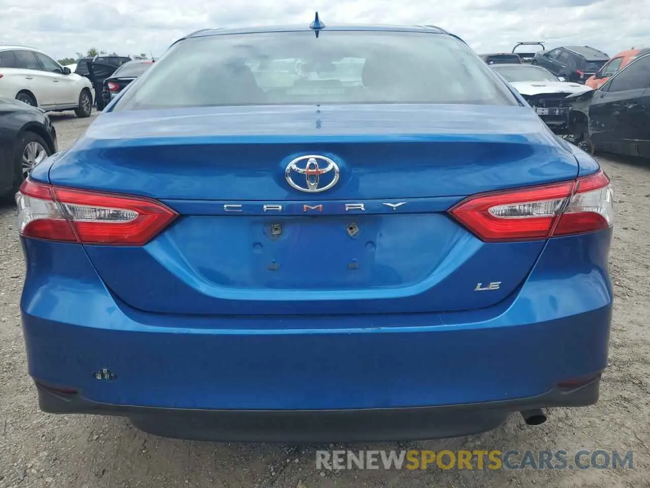 6 Photograph of a damaged car 4T1B11HK0KU274307 TOYOTA CAMRY 2019