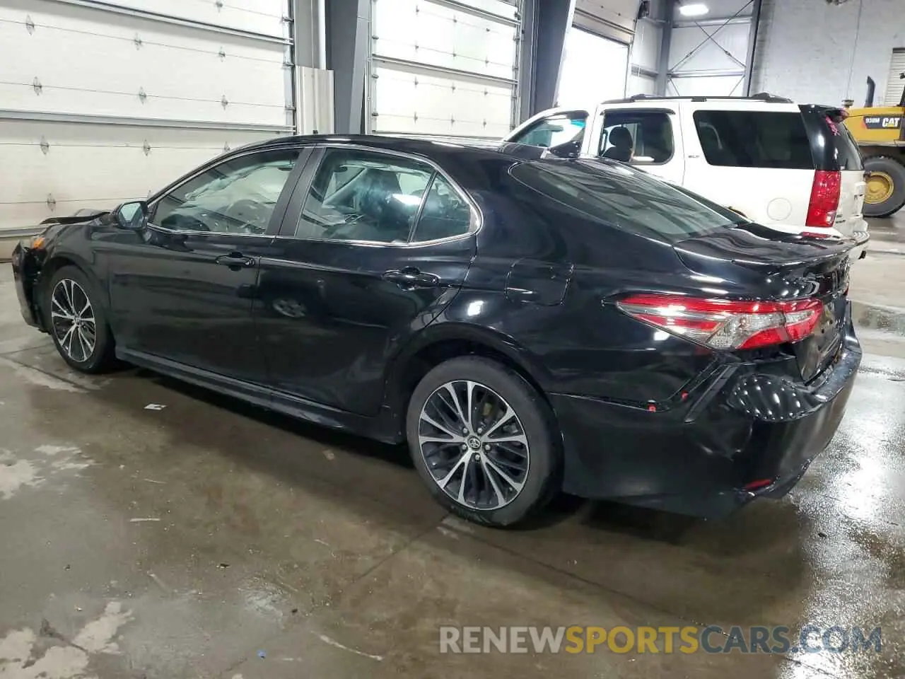 2 Photograph of a damaged car 4T1B11HK0KU275392 TOYOTA CAMRY 2019