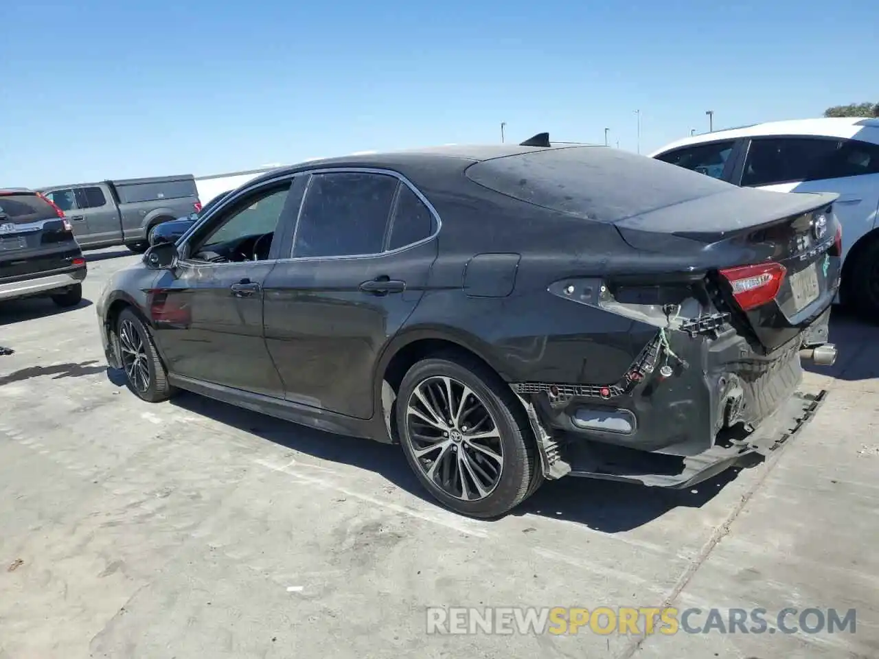 2 Photograph of a damaged car 4T1B11HK0KU277658 TOYOTA CAMRY 2019