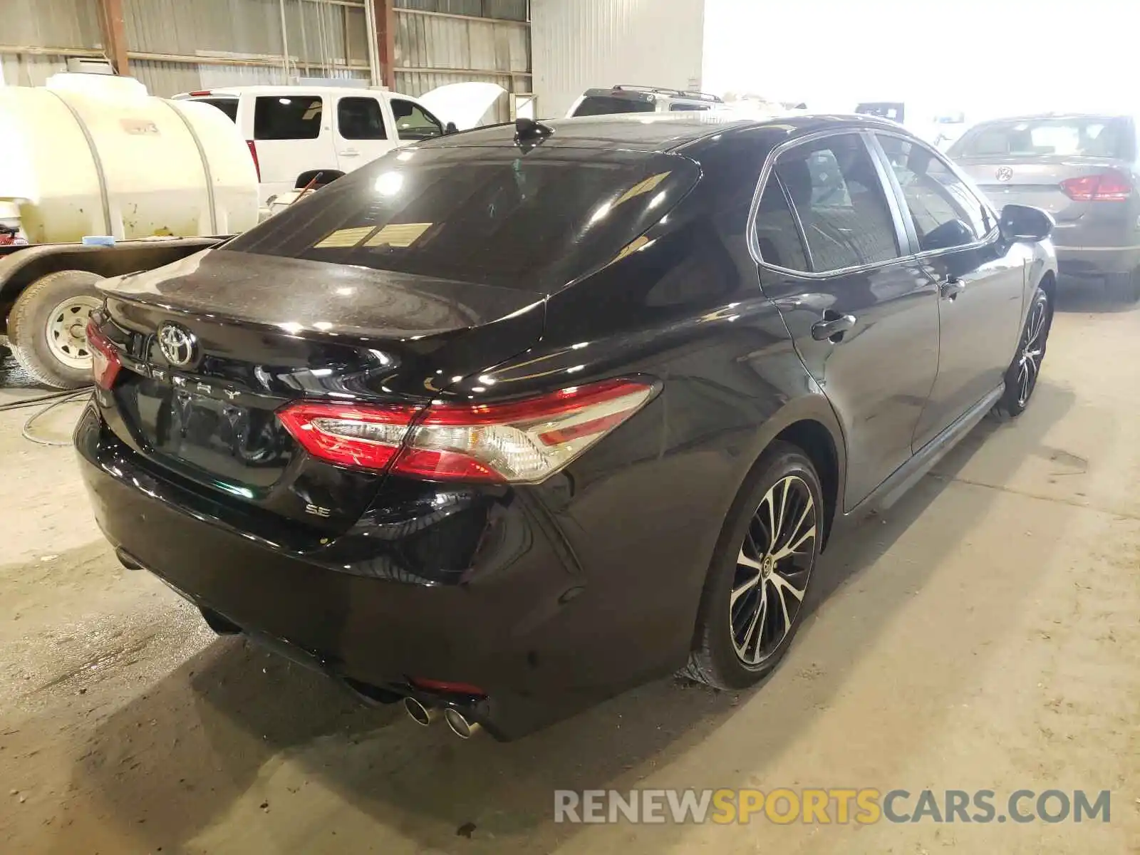 4 Photograph of a damaged car 4T1B11HK0KU281676 TOYOTA CAMRY 2019