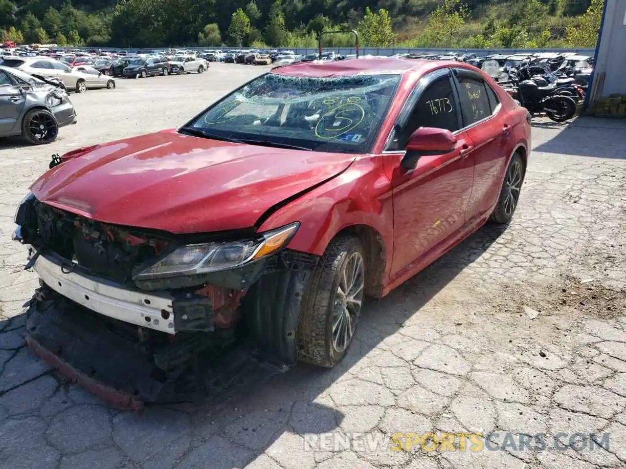 2 Photograph of a damaged car 4T1B11HK0KU282097 TOYOTA CAMRY 2019