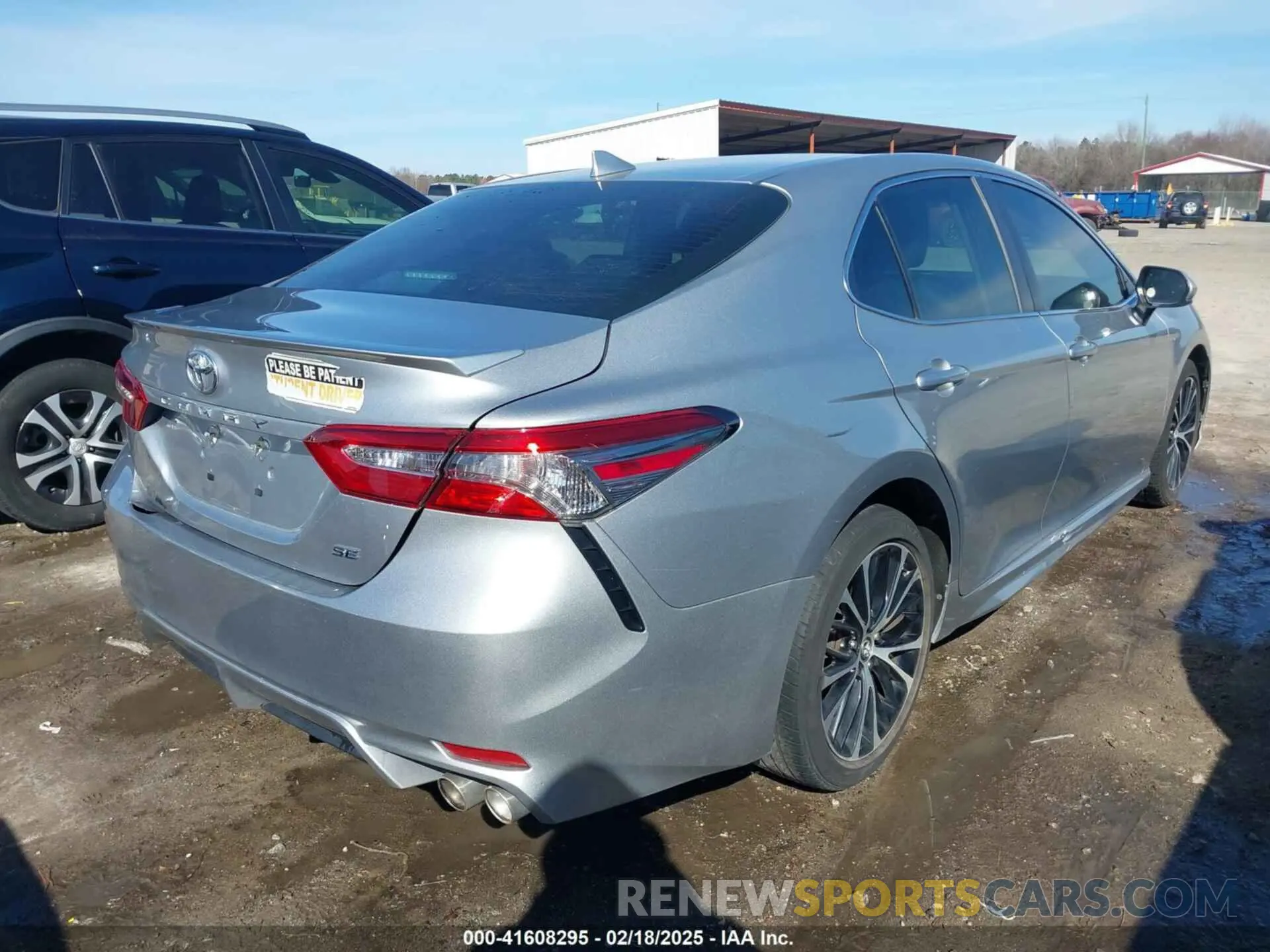 4 Photograph of a damaged car 4T1B11HK0KU283170 TOYOTA CAMRY 2019