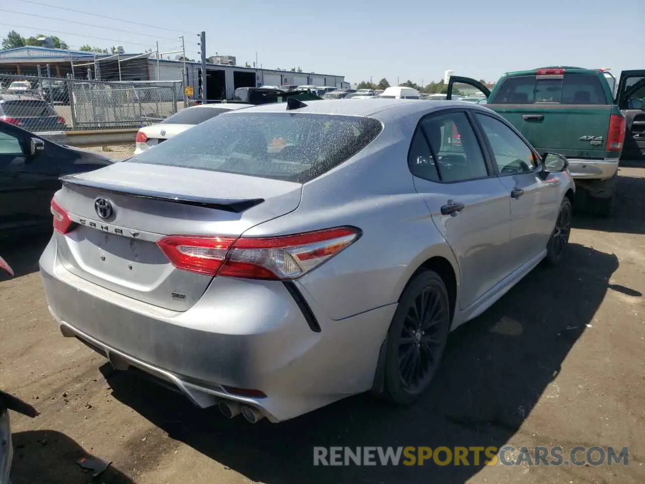 4 Photograph of a damaged car 4T1B11HK0KU286294 TOYOTA CAMRY 2019