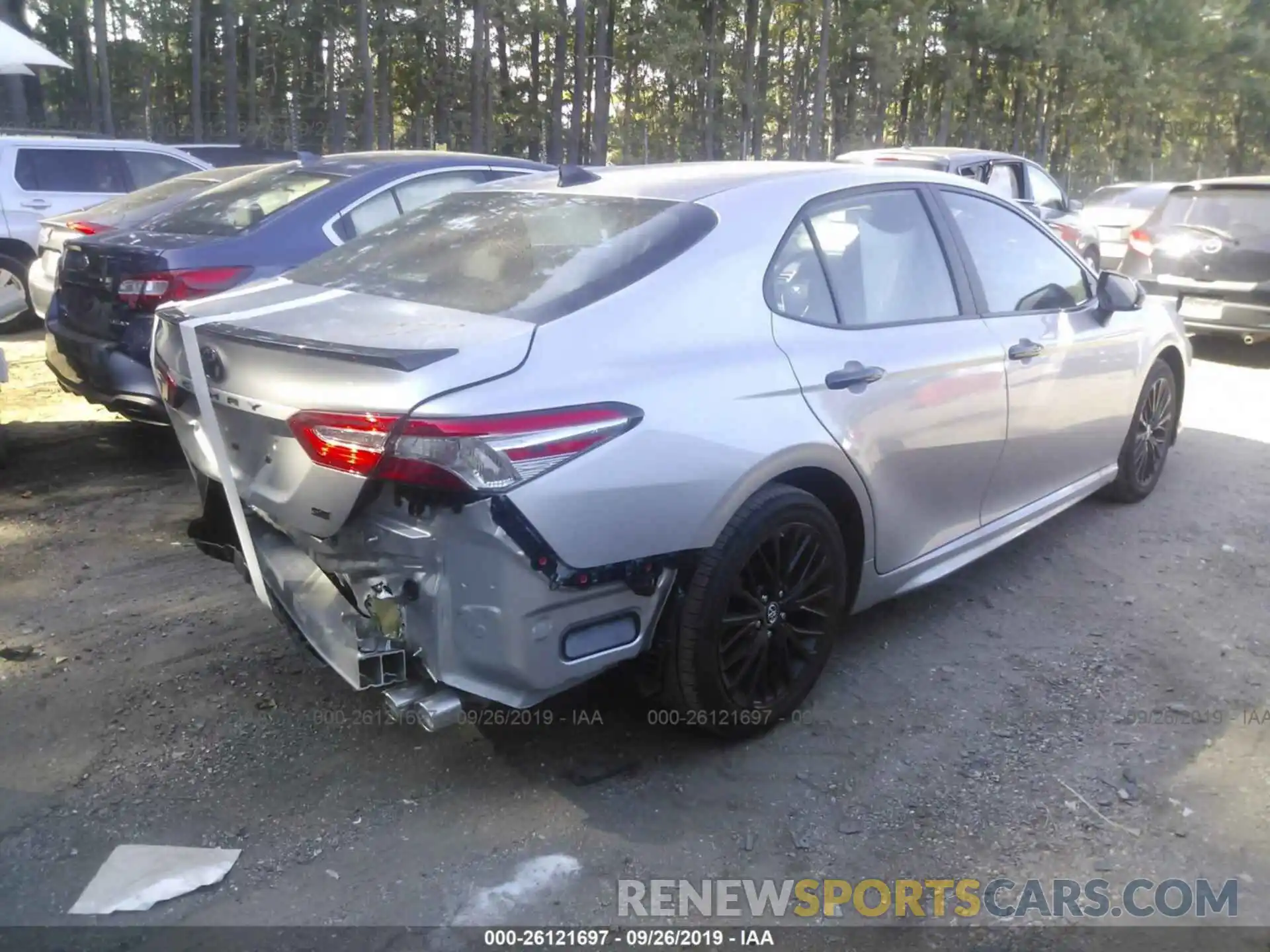 4 Photograph of a damaged car 4T1B11HK0KU288627 TOYOTA CAMRY 2019