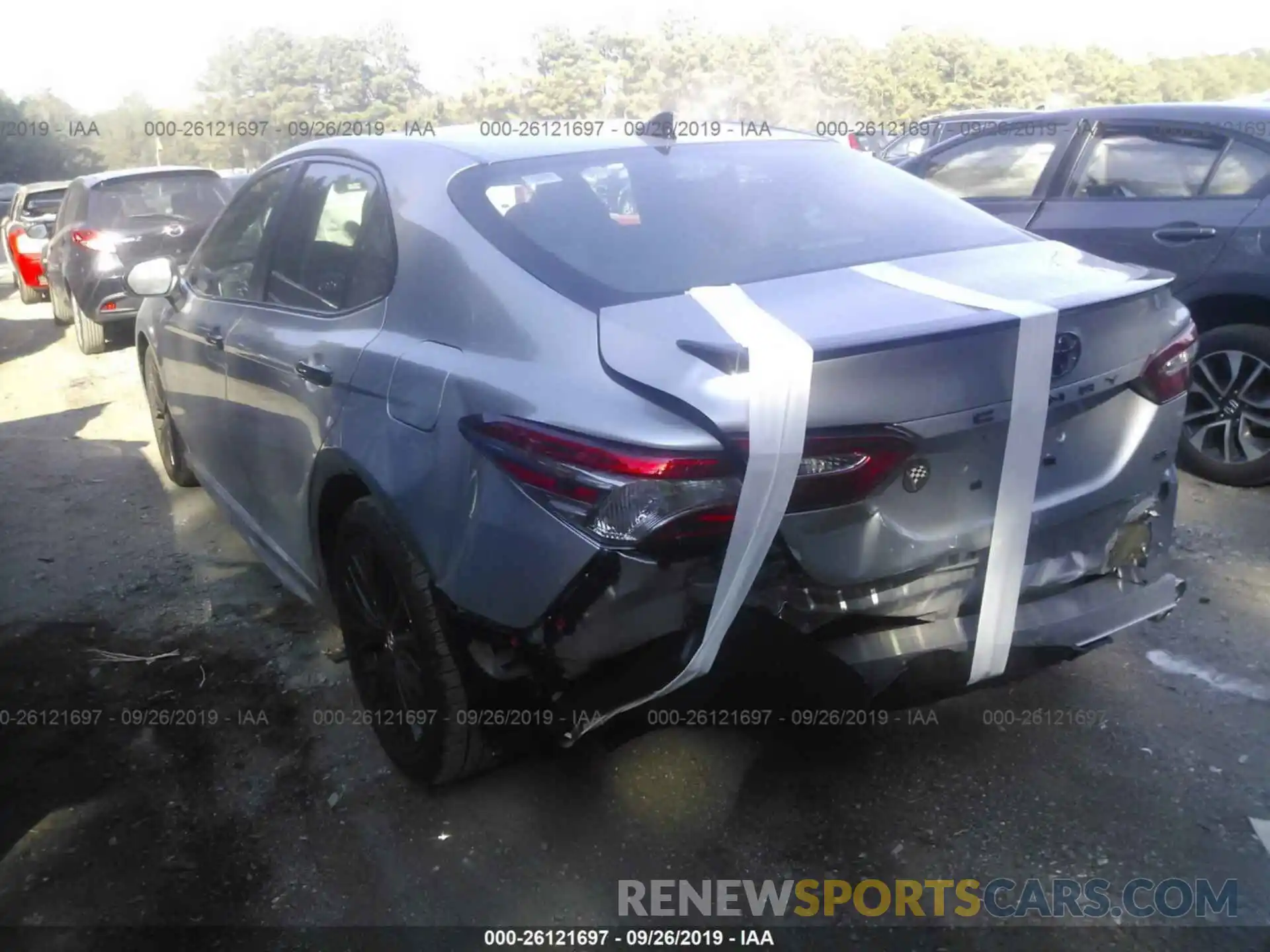 6 Photograph of a damaged car 4T1B11HK0KU288627 TOYOTA CAMRY 2019