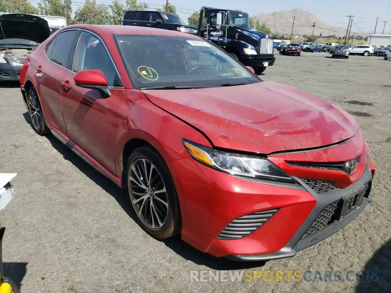 1 Photograph of a damaged car 4T1B11HK0KU288787 TOYOTA CAMRY 2019