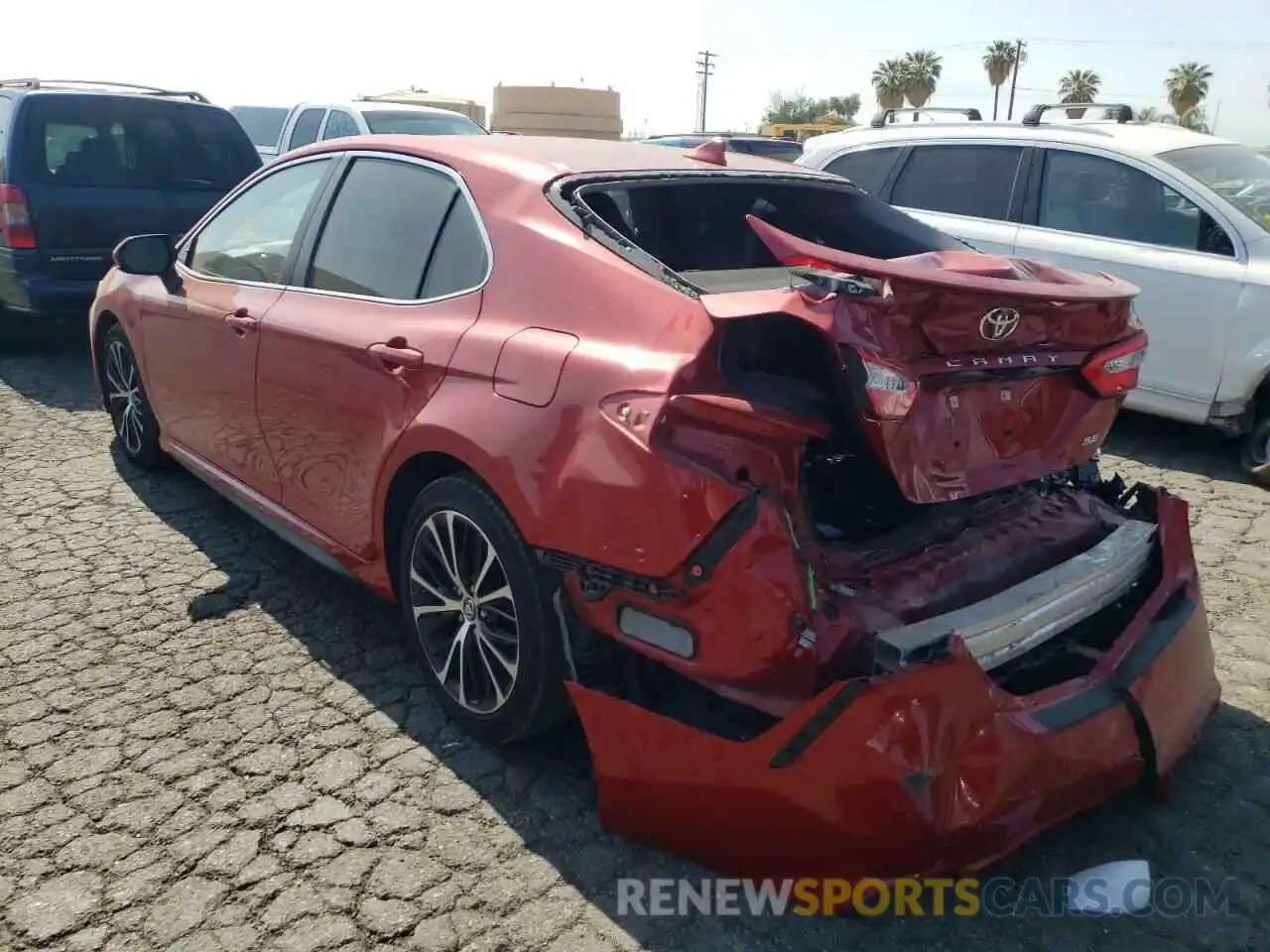 3 Photograph of a damaged car 4T1B11HK0KU288787 TOYOTA CAMRY 2019