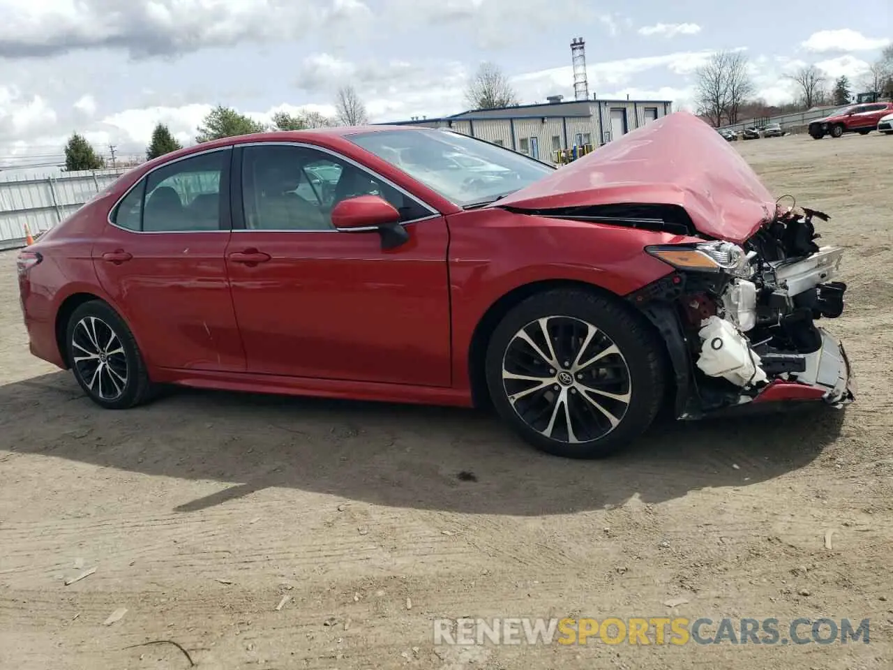 4 Photograph of a damaged car 4T1B11HK0KU297120 TOYOTA CAMRY 2019
