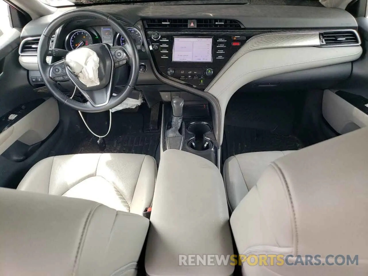 8 Photograph of a damaged car 4T1B11HK0KU297120 TOYOTA CAMRY 2019