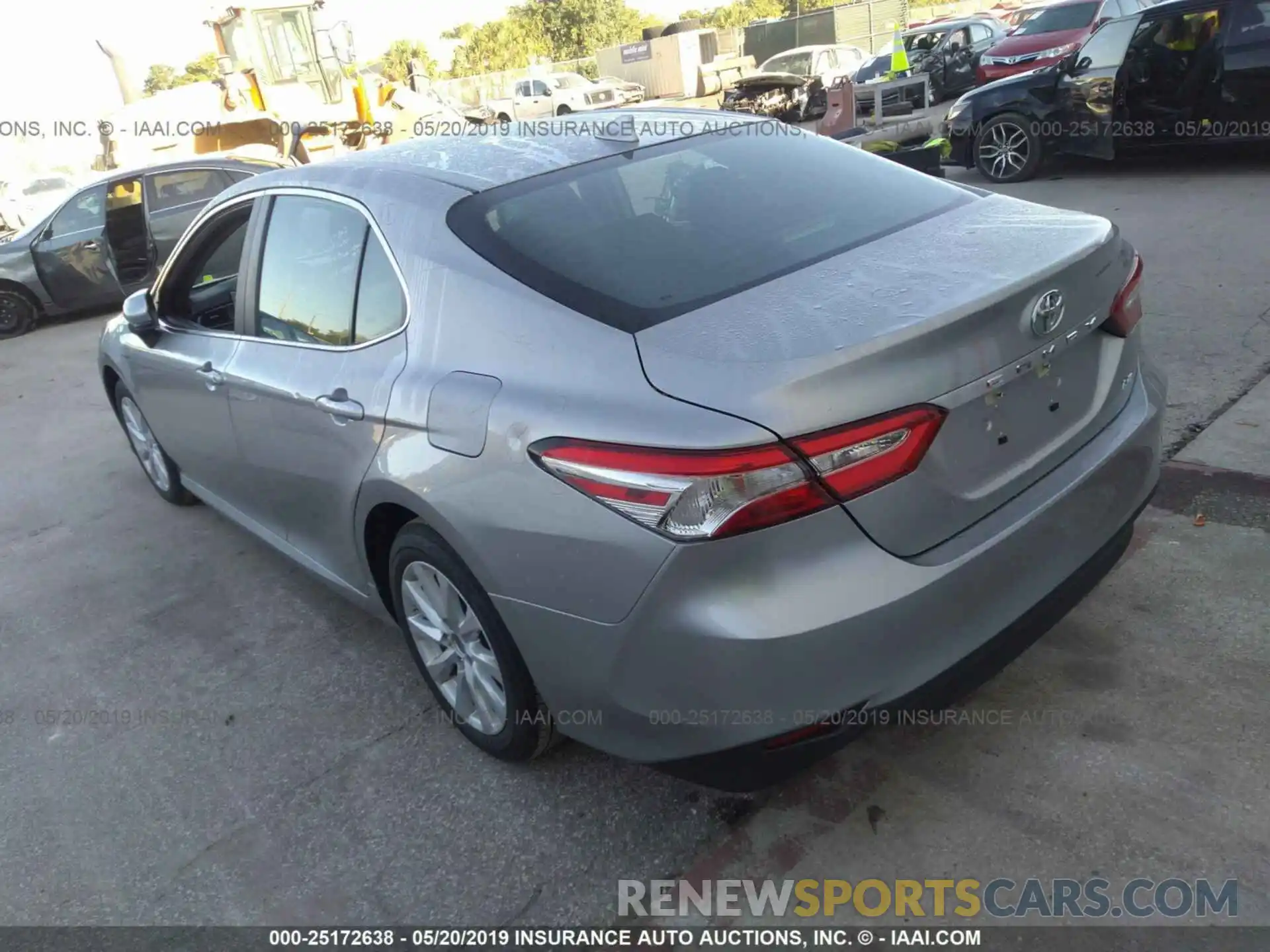 3 Photograph of a damaged car 4T1B11HK0KU680121 TOYOTA CAMRY 2019