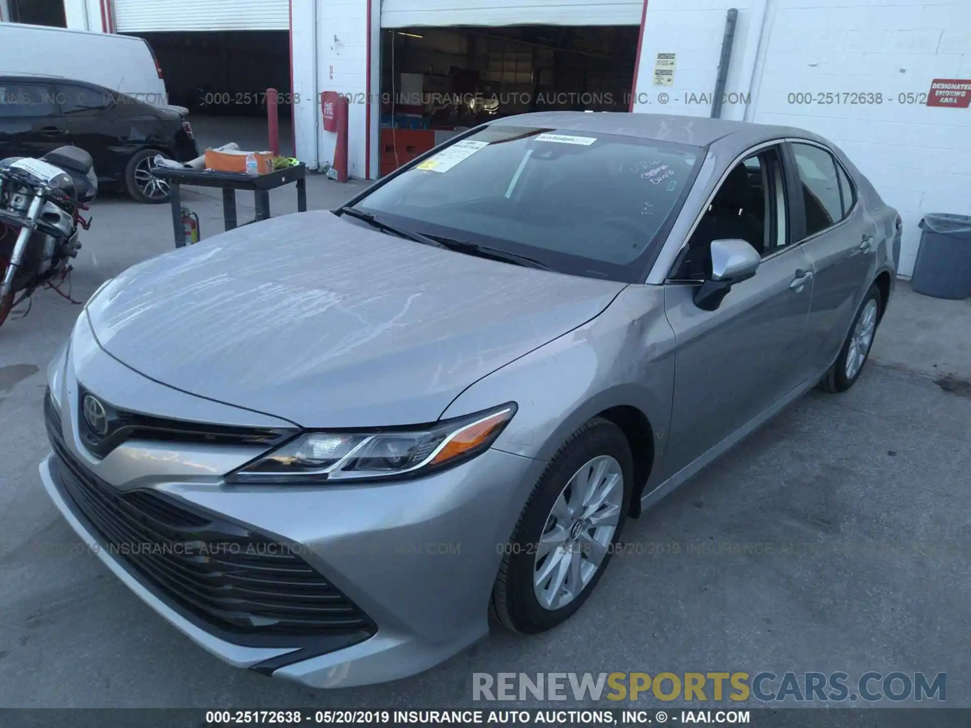 6 Photograph of a damaged car 4T1B11HK0KU680121 TOYOTA CAMRY 2019