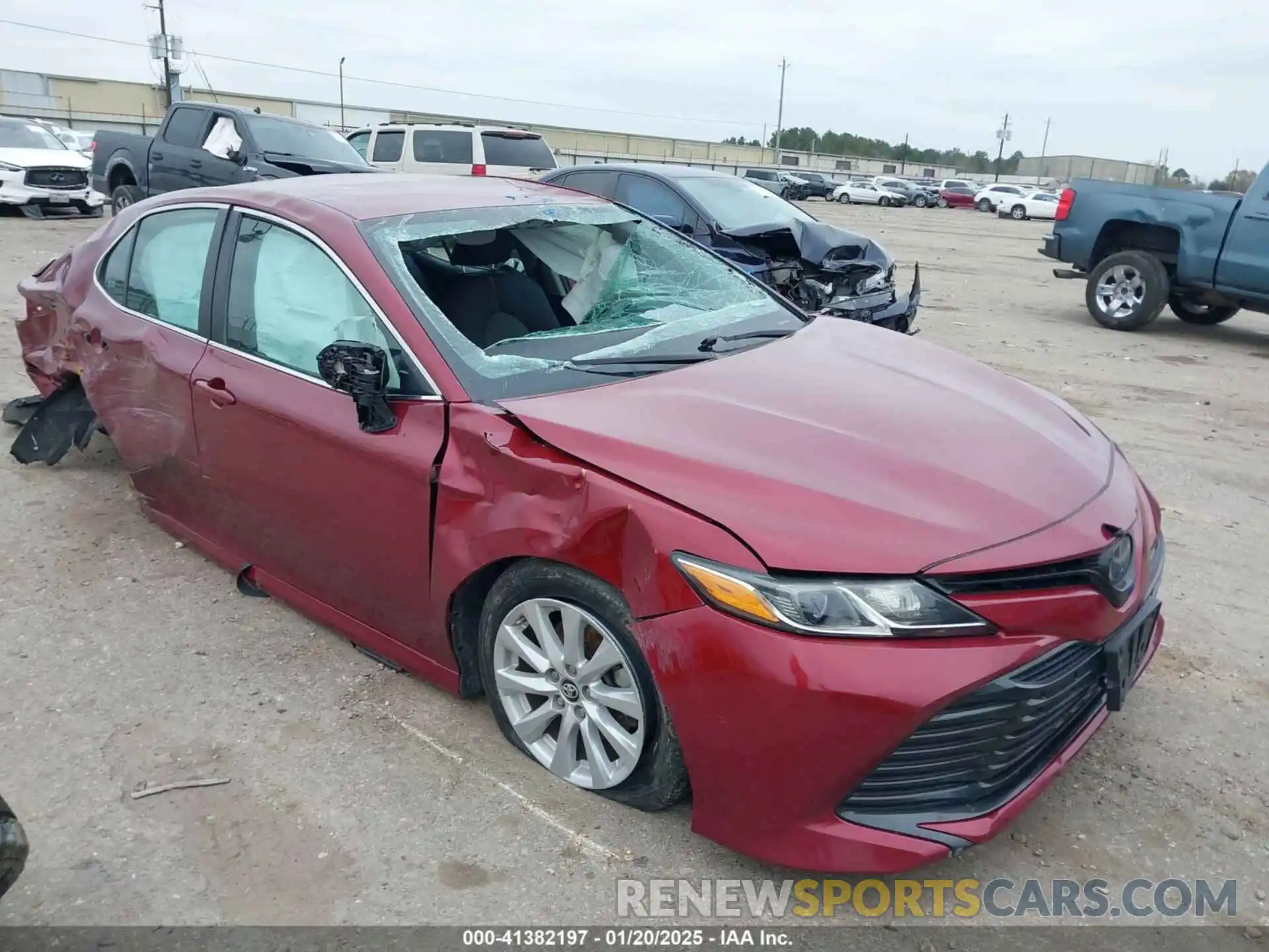 1 Photograph of a damaged car 4T1B11HK0KU680247 TOYOTA CAMRY 2019