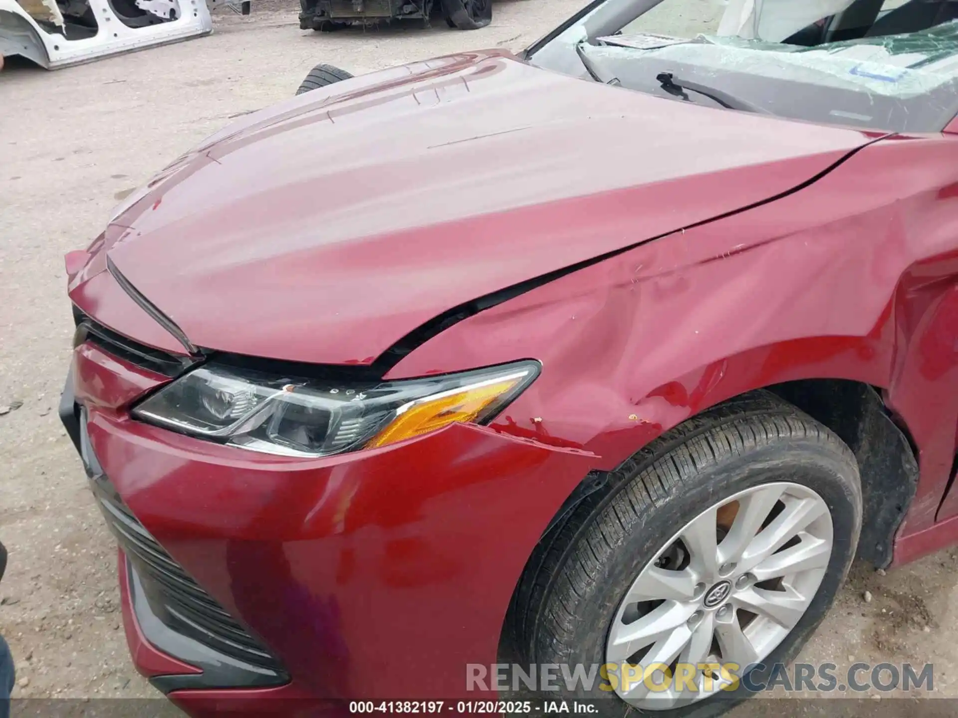 6 Photograph of a damaged car 4T1B11HK0KU680247 TOYOTA CAMRY 2019