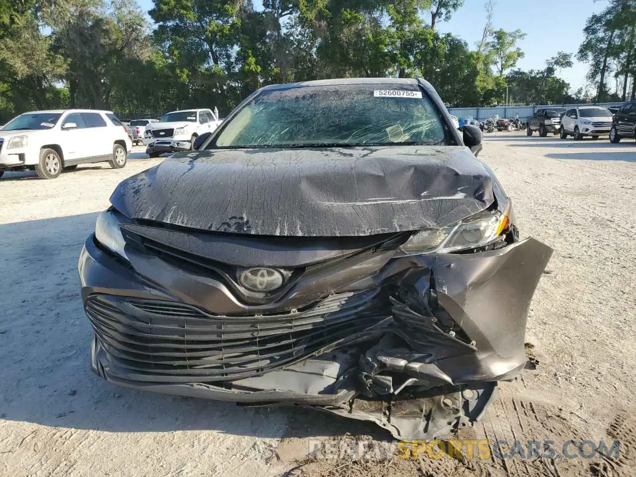 5 Photograph of a damaged car 4T1B11HK0KU681656 TOYOTA CAMRY 2019