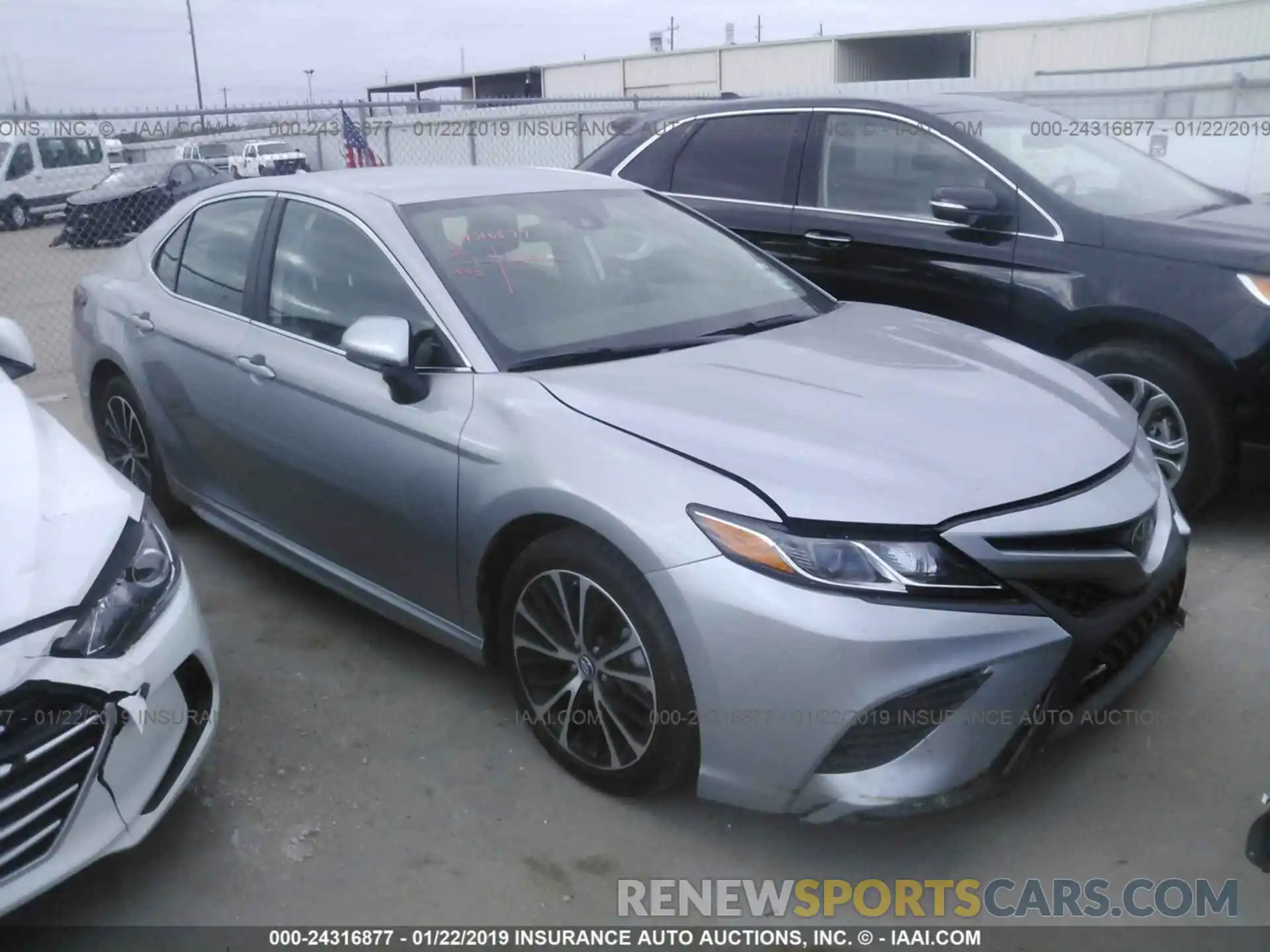 1 Photograph of a damaged car 4T1B11HK0KU685772 TOYOTA CAMRY 2019