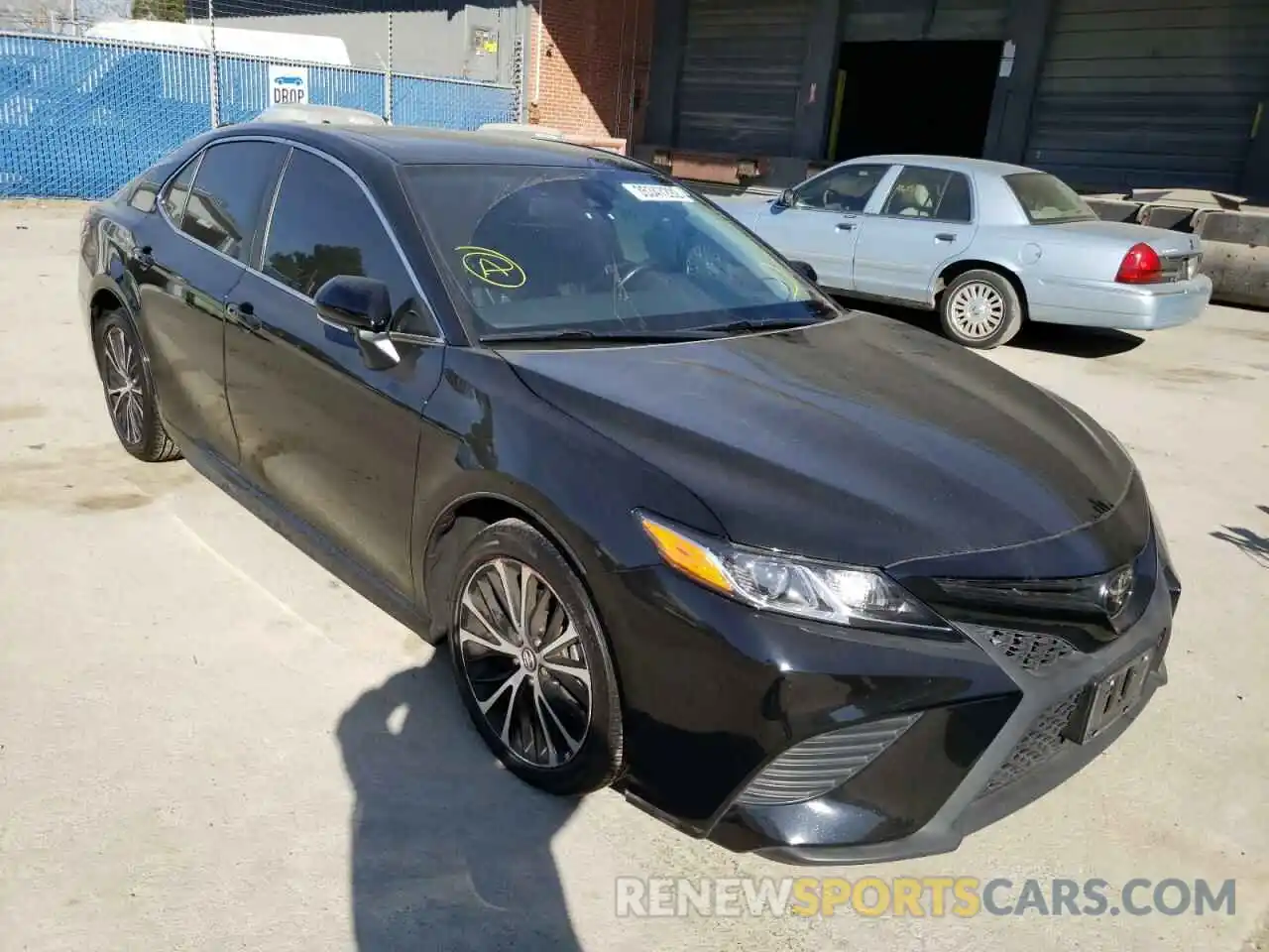 1 Photograph of a damaged car 4T1B11HK0KU687179 TOYOTA CAMRY 2019