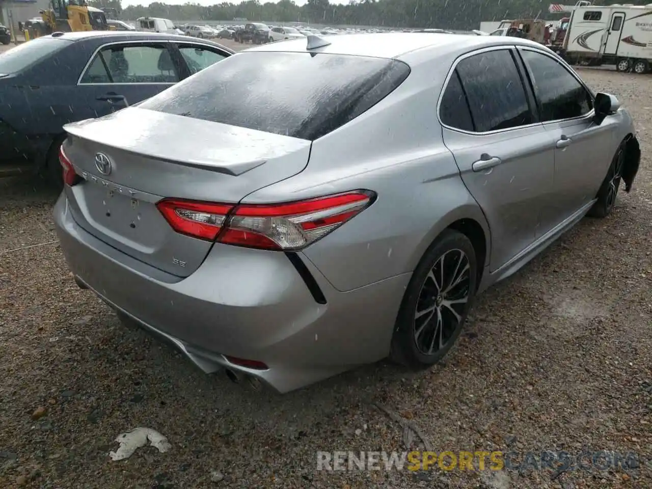 4 Photograph of a damaged car 4T1B11HK0KU688106 TOYOTA CAMRY 2019