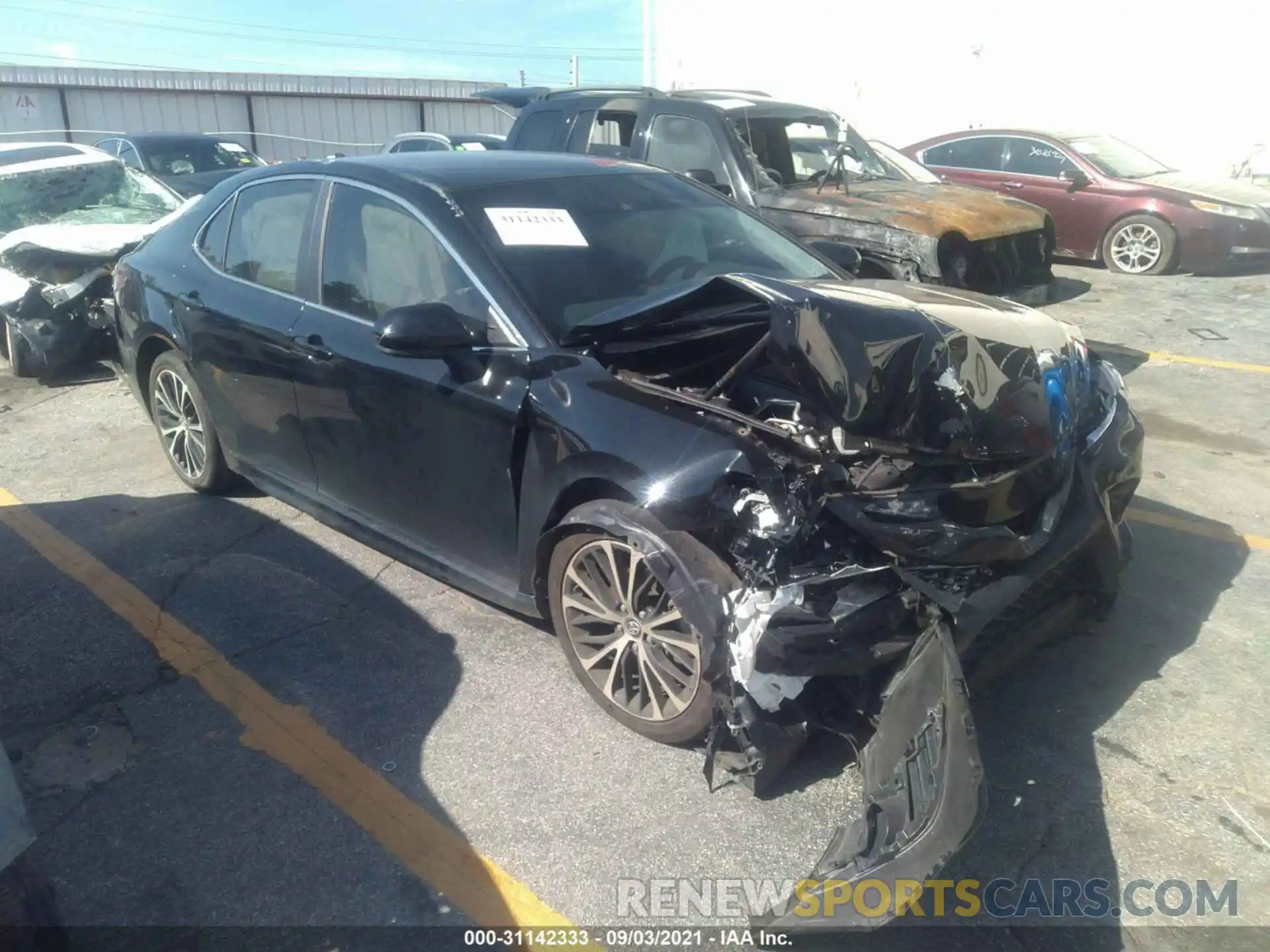 1 Photograph of a damaged car 4T1B11HK0KU689255 TOYOTA CAMRY 2019