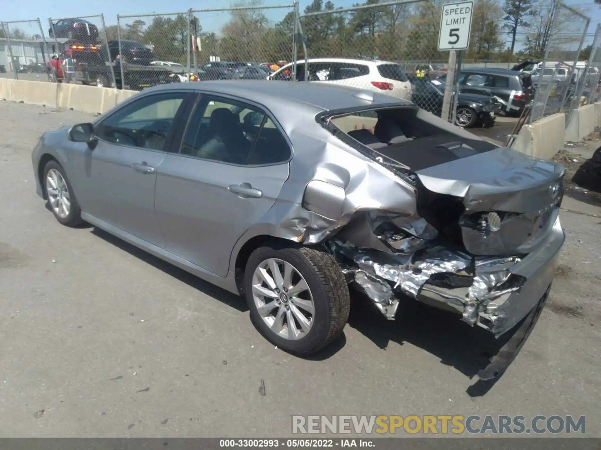 3 Photograph of a damaged car 4T1B11HK0KU691135 TOYOTA CAMRY 2019