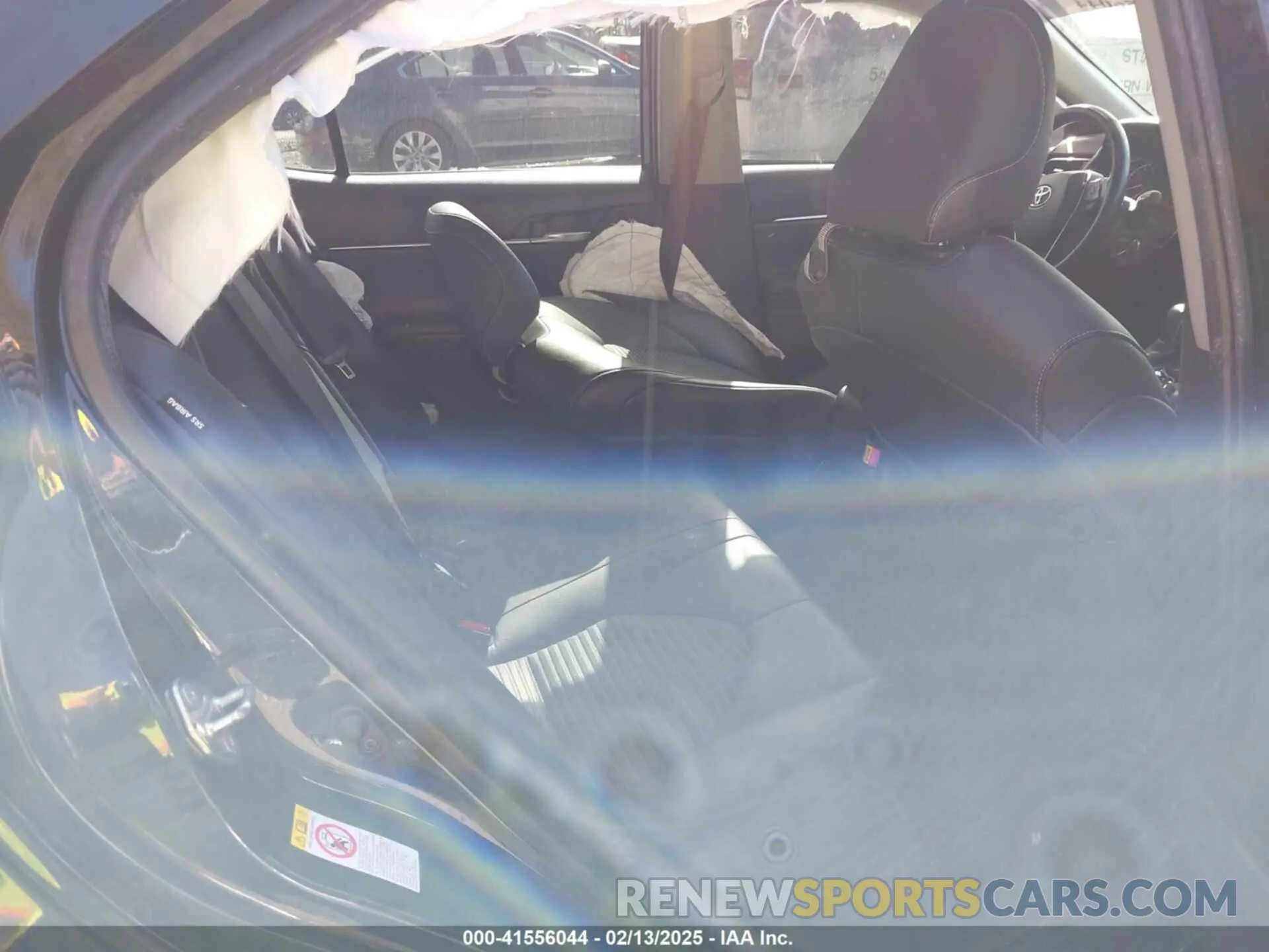 8 Photograph of a damaged car 4T1B11HK0KU691233 TOYOTA CAMRY 2019